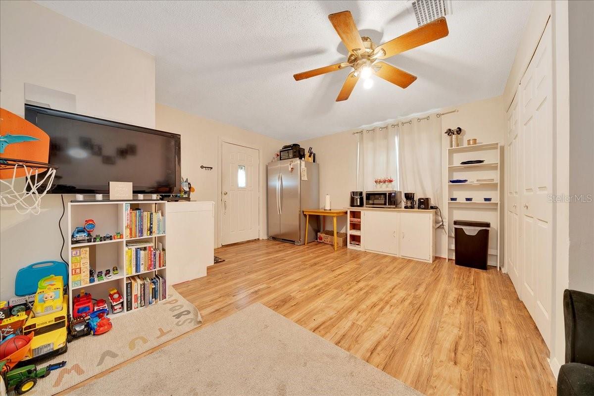 Image 33 of 64 For 1322 53rd Street