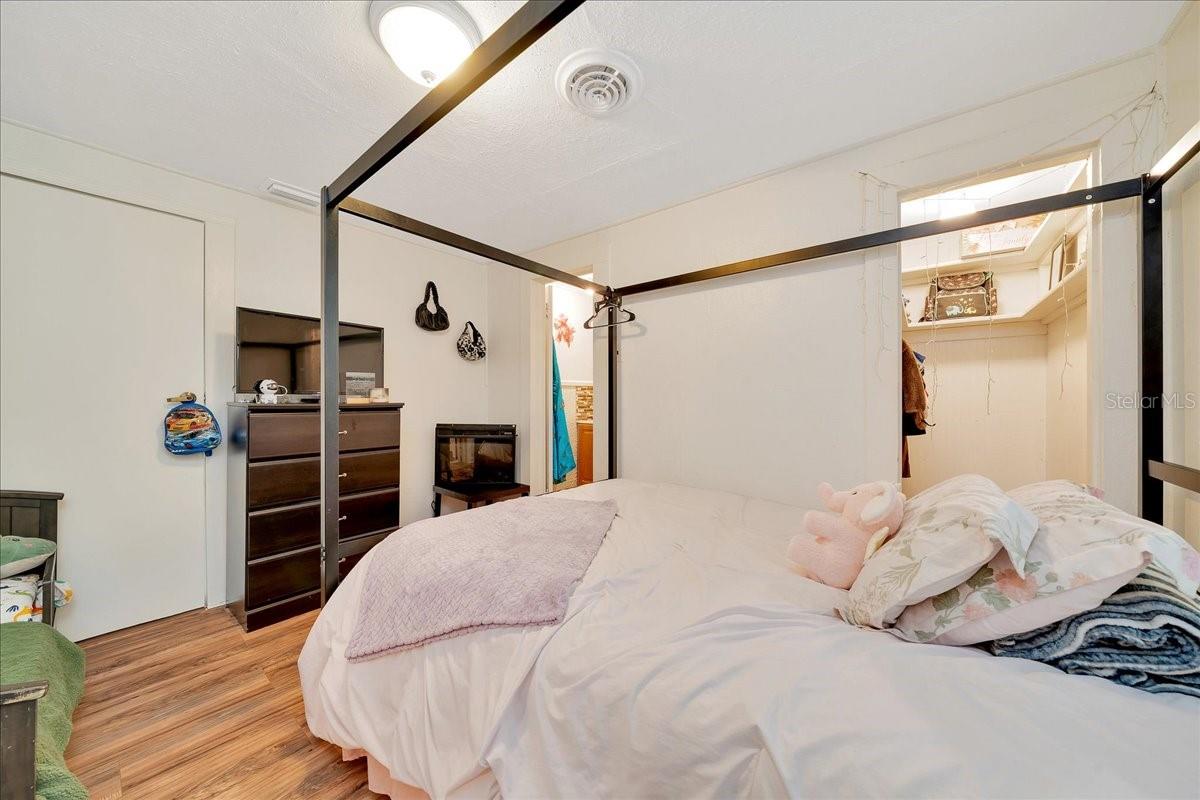 Image 35 of 64 For 1322 53rd Street