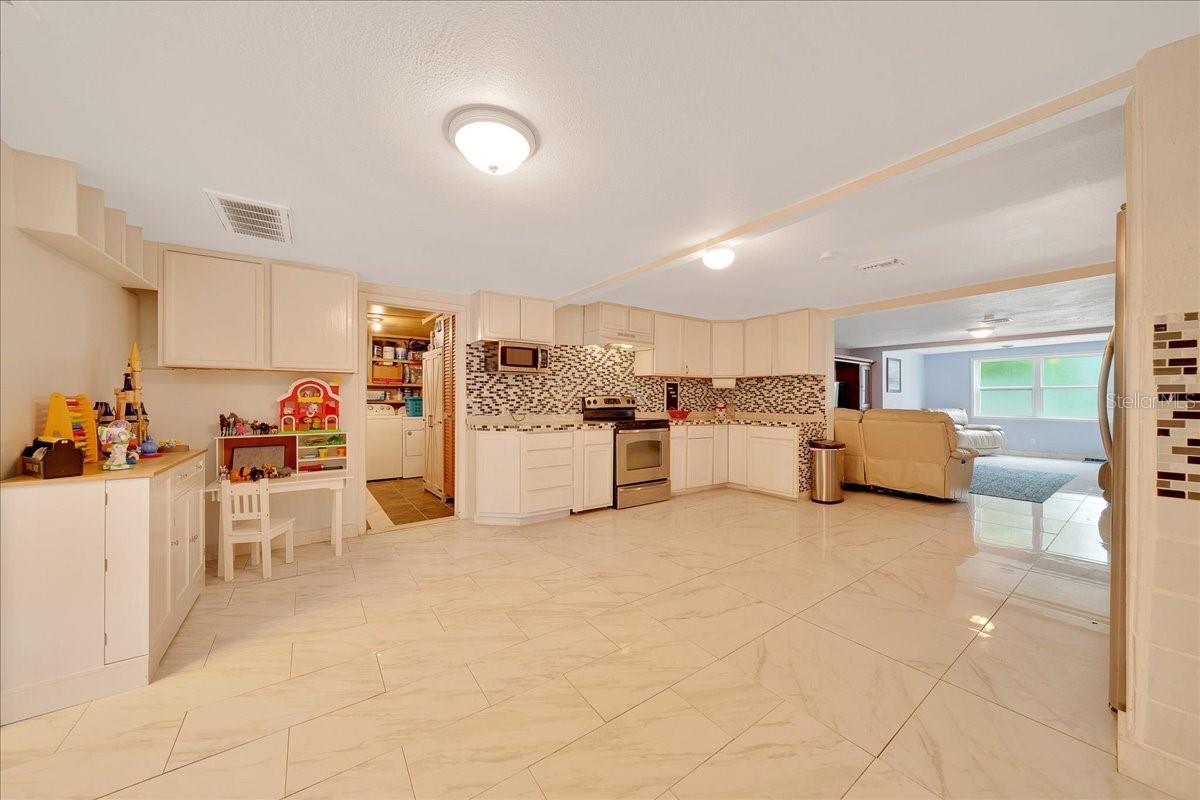Image 51 of 64 For 1322 53rd Street