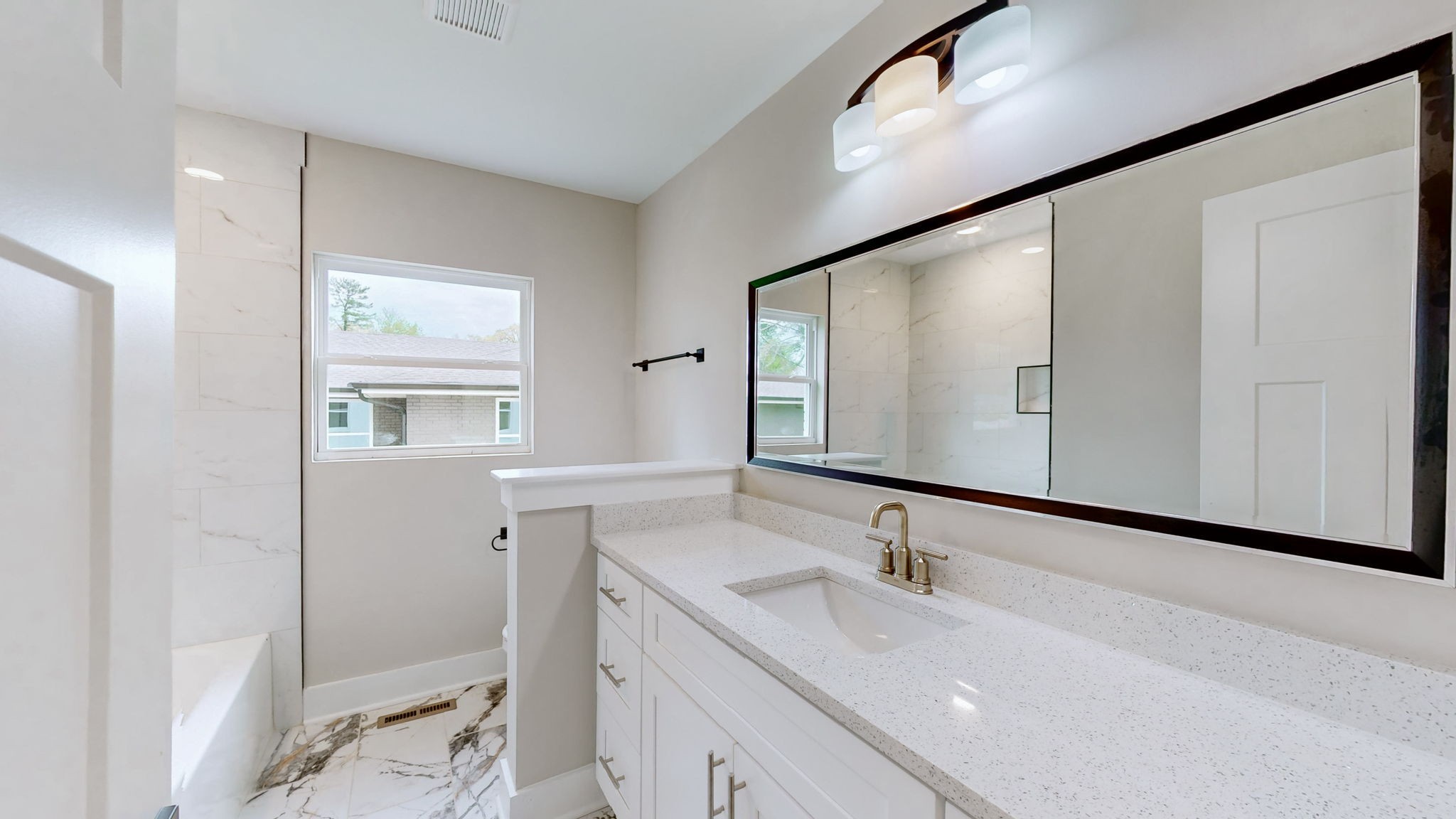 Image 23 of 53 For 4015 22nd Street