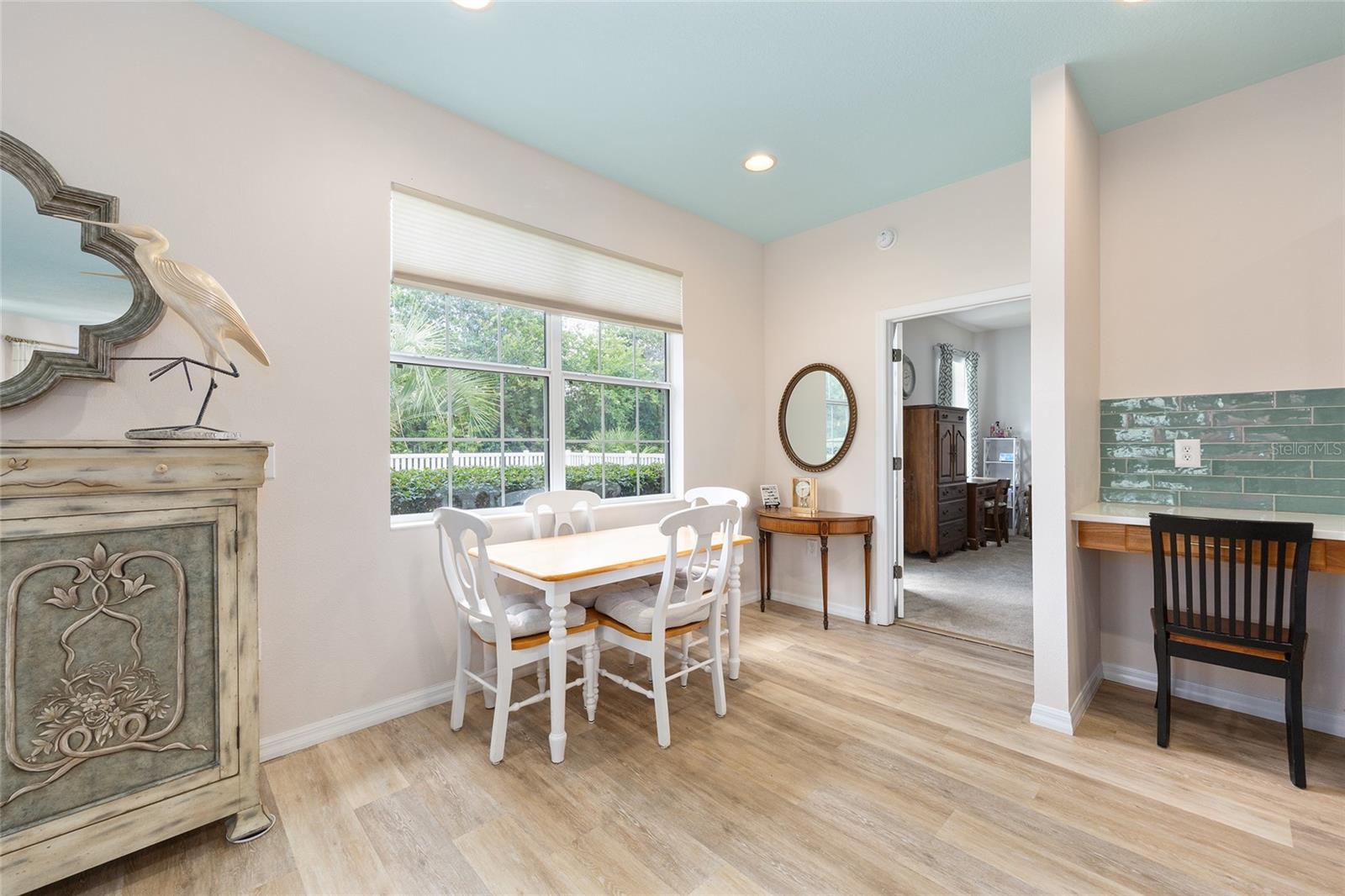 Image 18 of 40 For 8303 82nd Circle