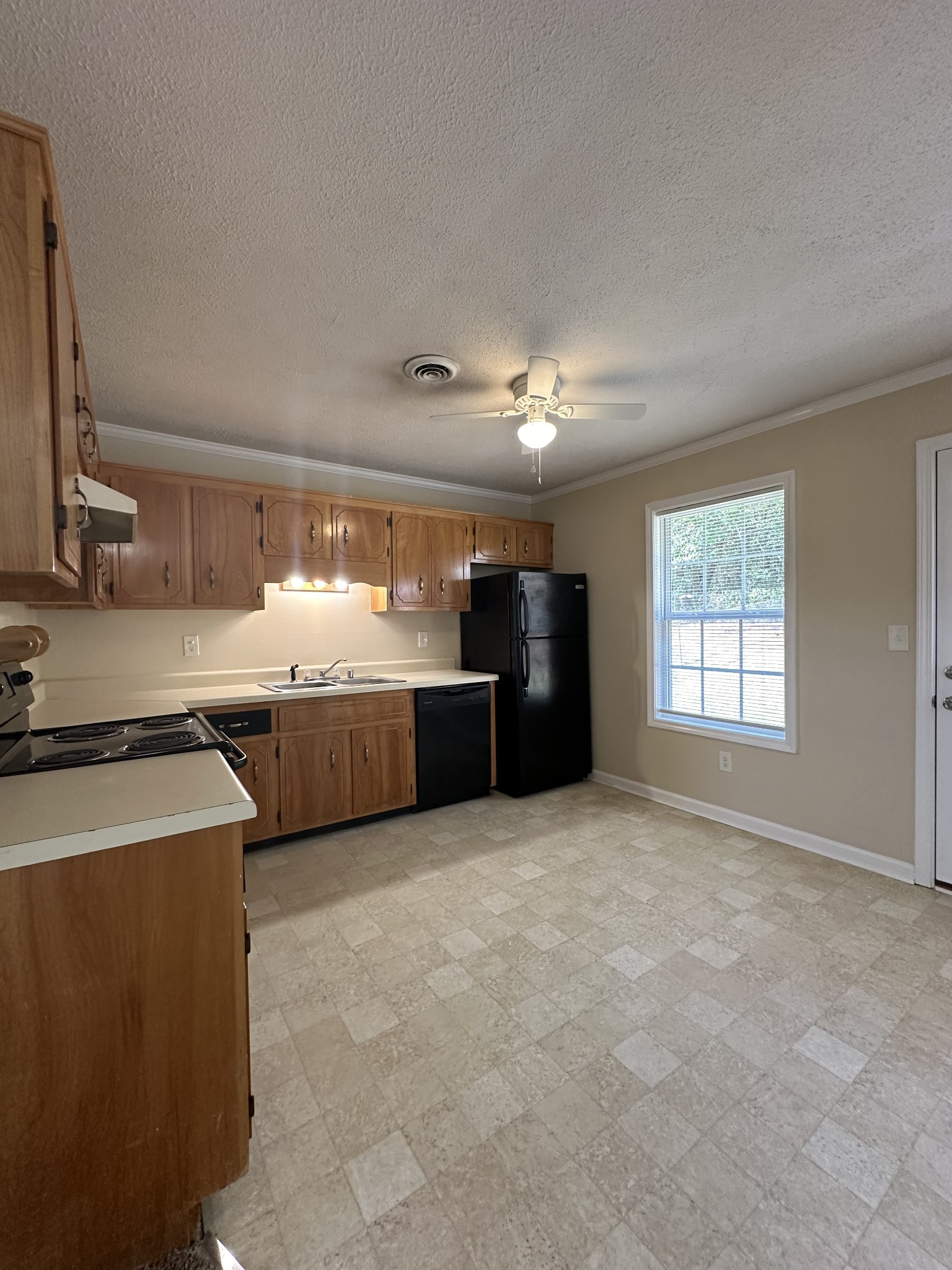 Image 4 of 10 For 8304 107th Place