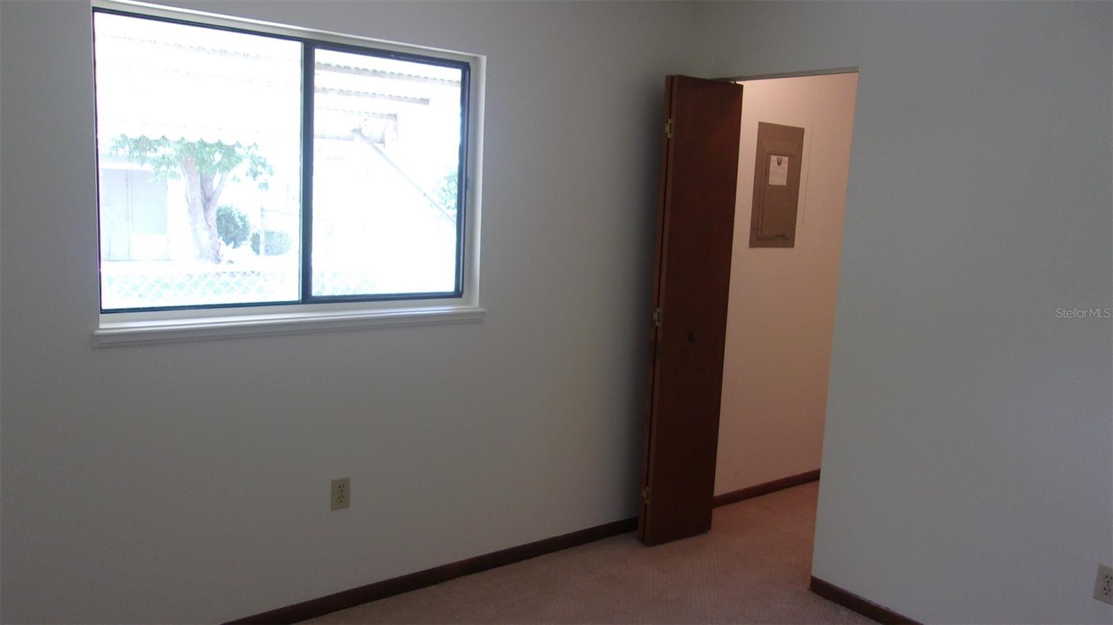 Image 13 of 36 For 9960 103rd Lane
