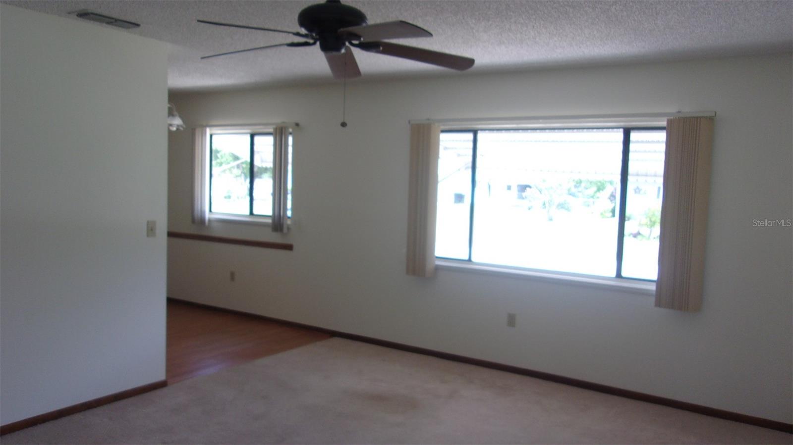 Image 4 of 36 For 9960 103rd Lane