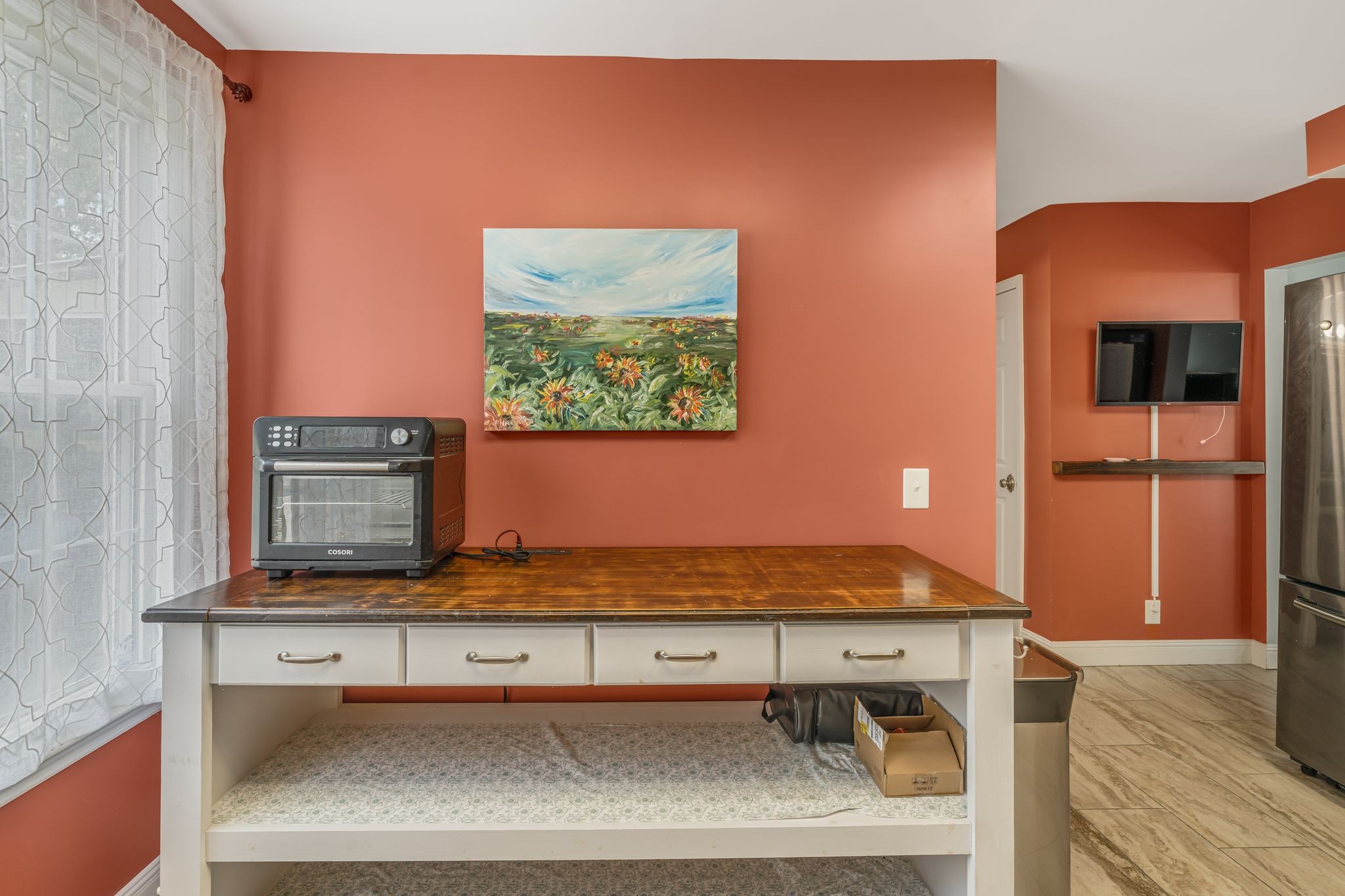 Image 11 of 57 For 3295 56 Avenue
