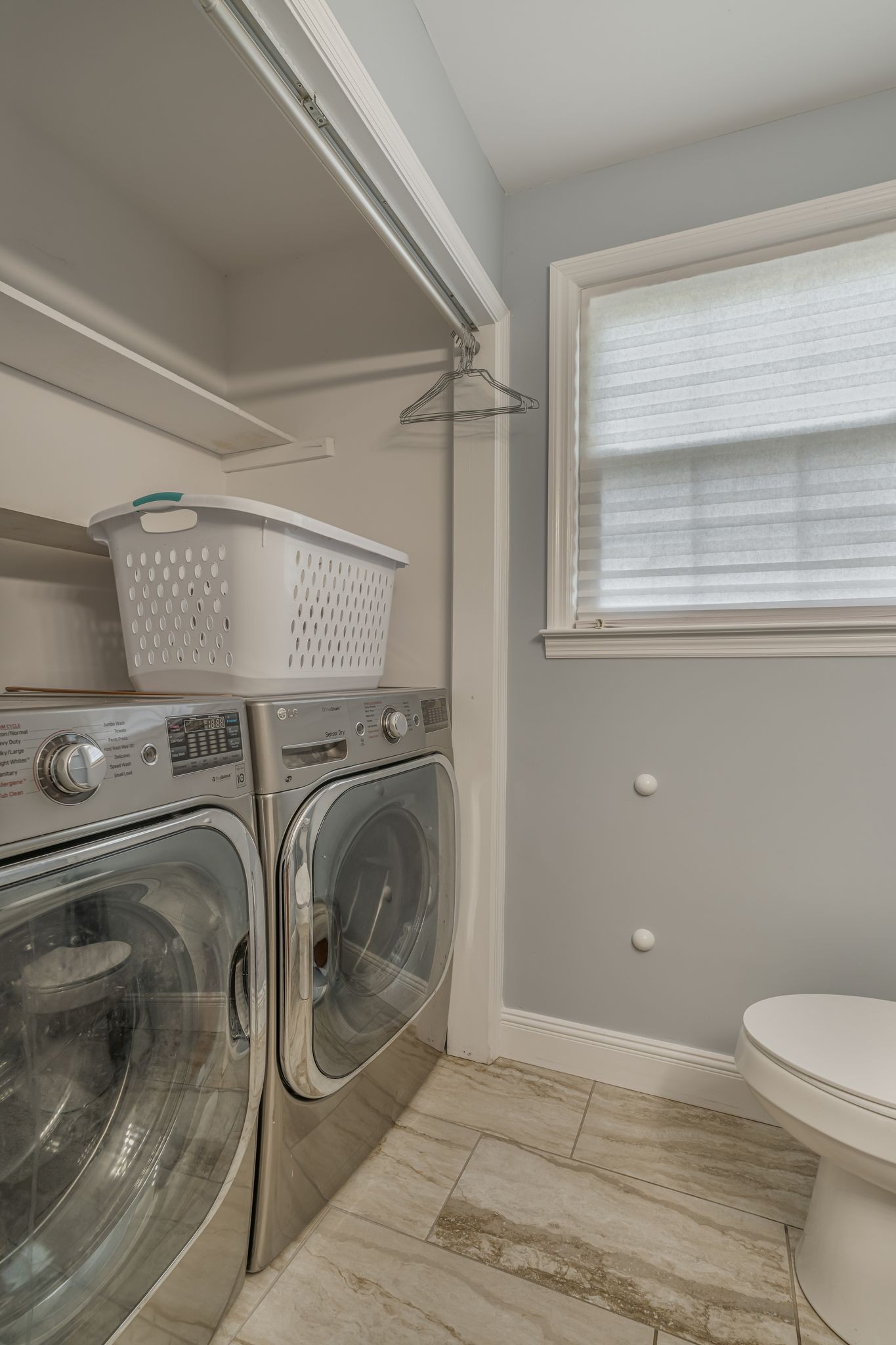 Image 13 of 57 For 3295 56 Avenue
