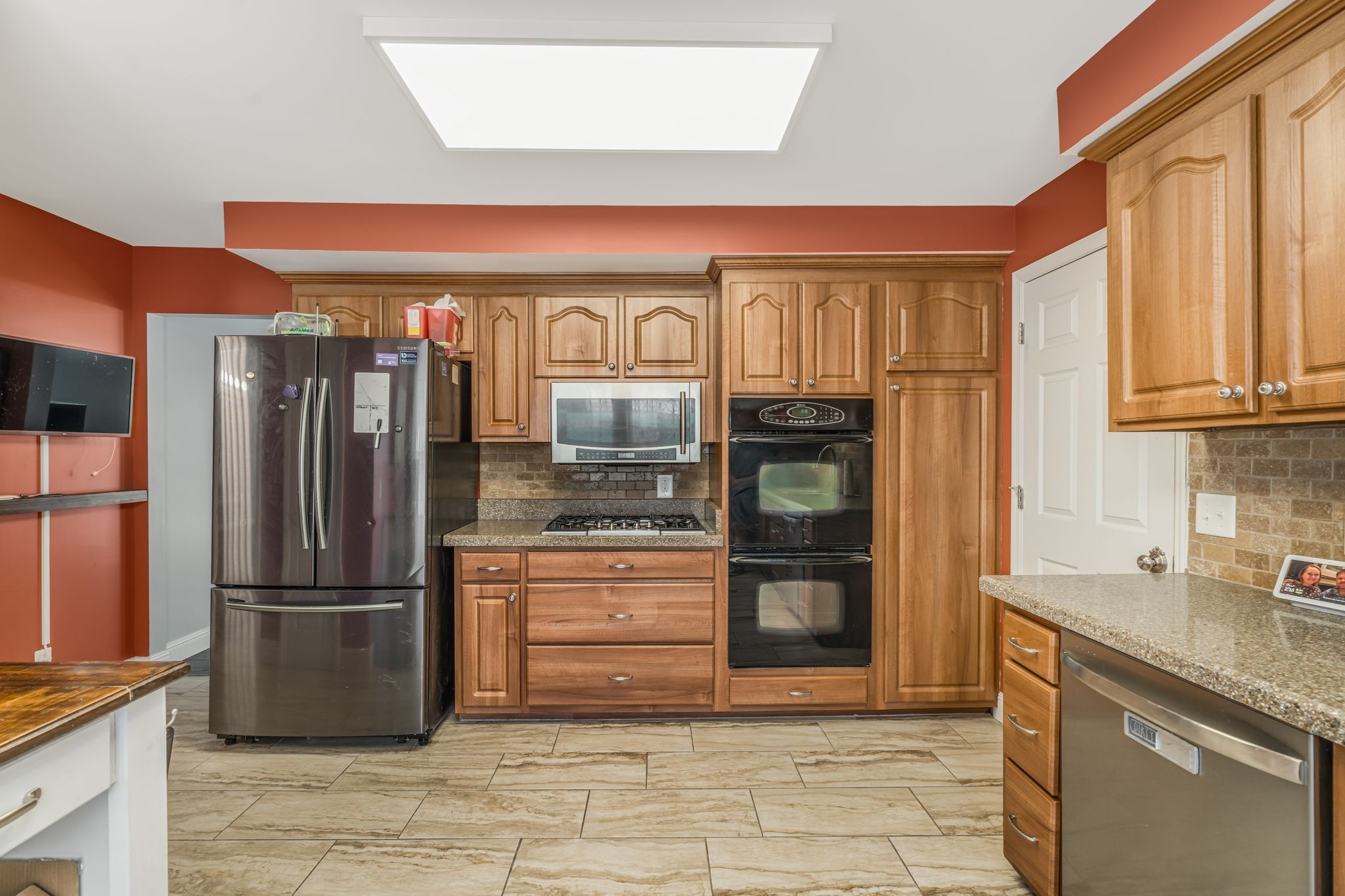 Image 7 of 57 For 3295 56 Avenue