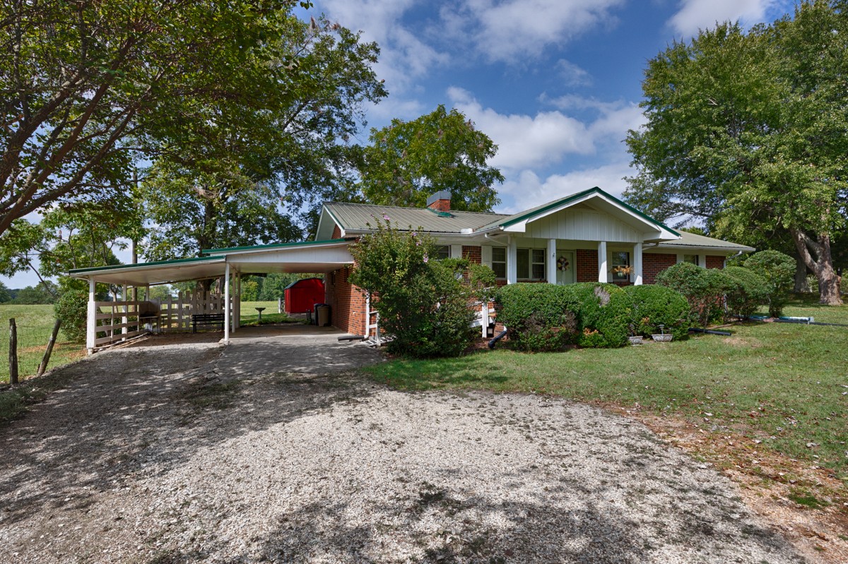 Image 3 of 13 For 440 52nd Avenue 6-8