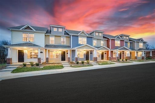 Listing photo id 22 for 8015 Tower Way