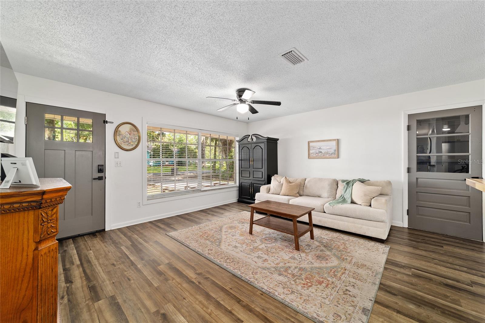 Image 10 of 39 For 4601 18th Avenue