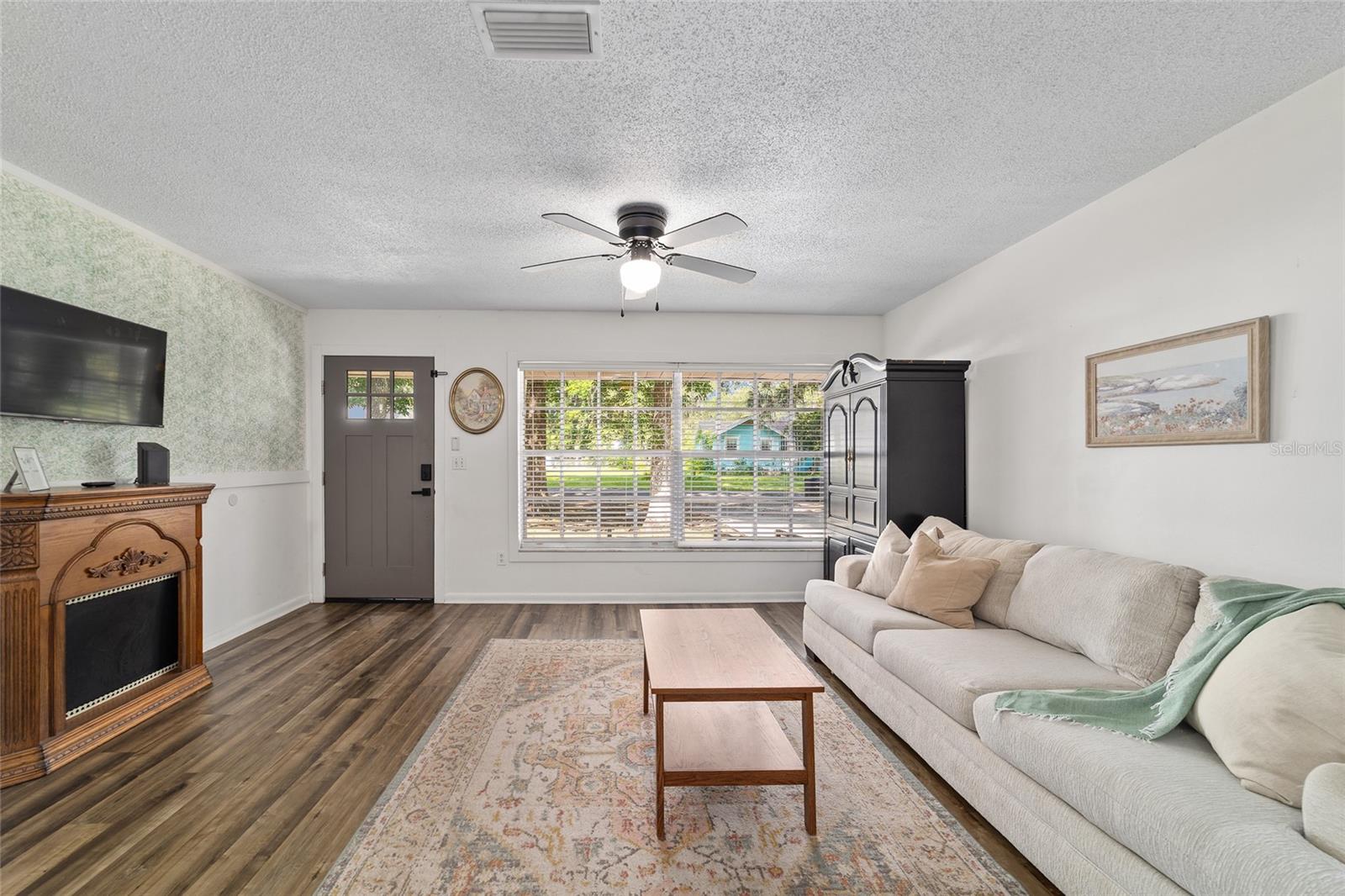 Image 11 of 39 For 4601 18th Avenue