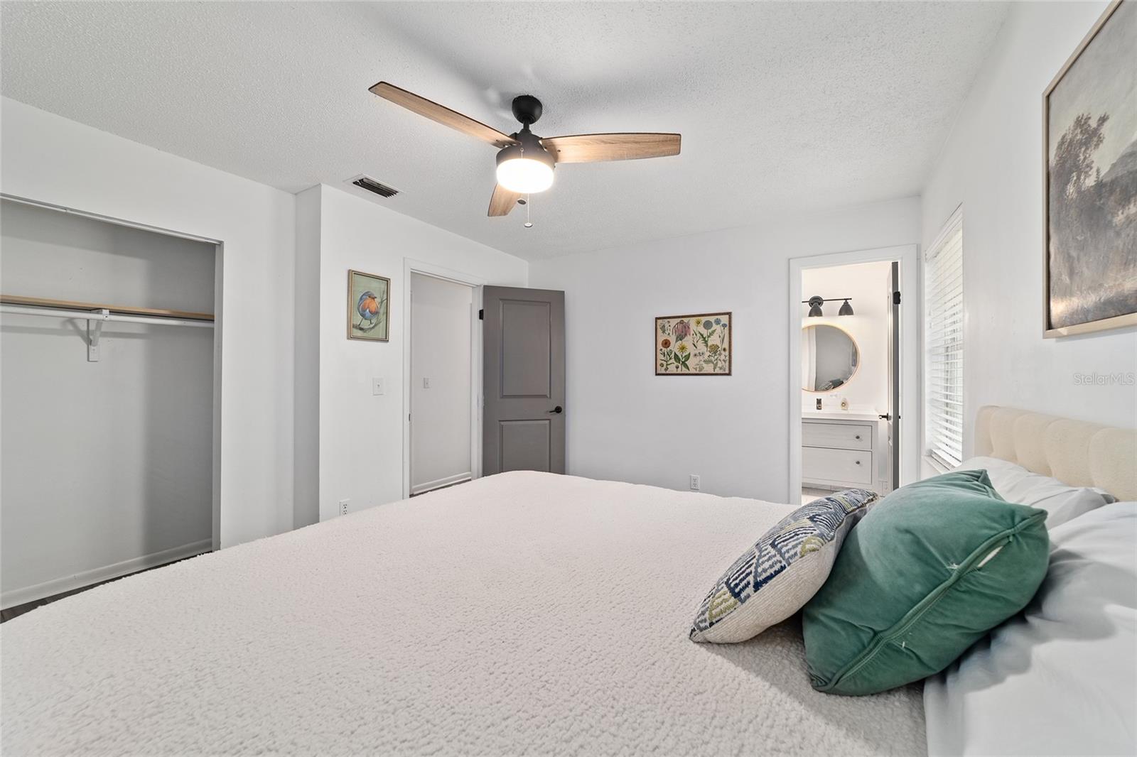 Image 22 of 39 For 4601 18th Avenue