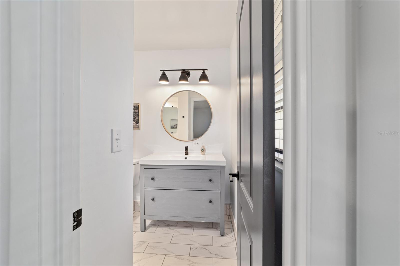 Image 24 of 39 For 4601 18th Avenue