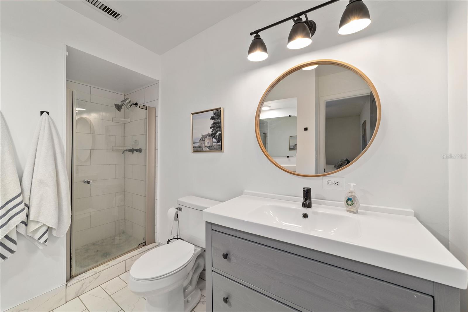 Image 25 of 39 For 4601 18th Avenue