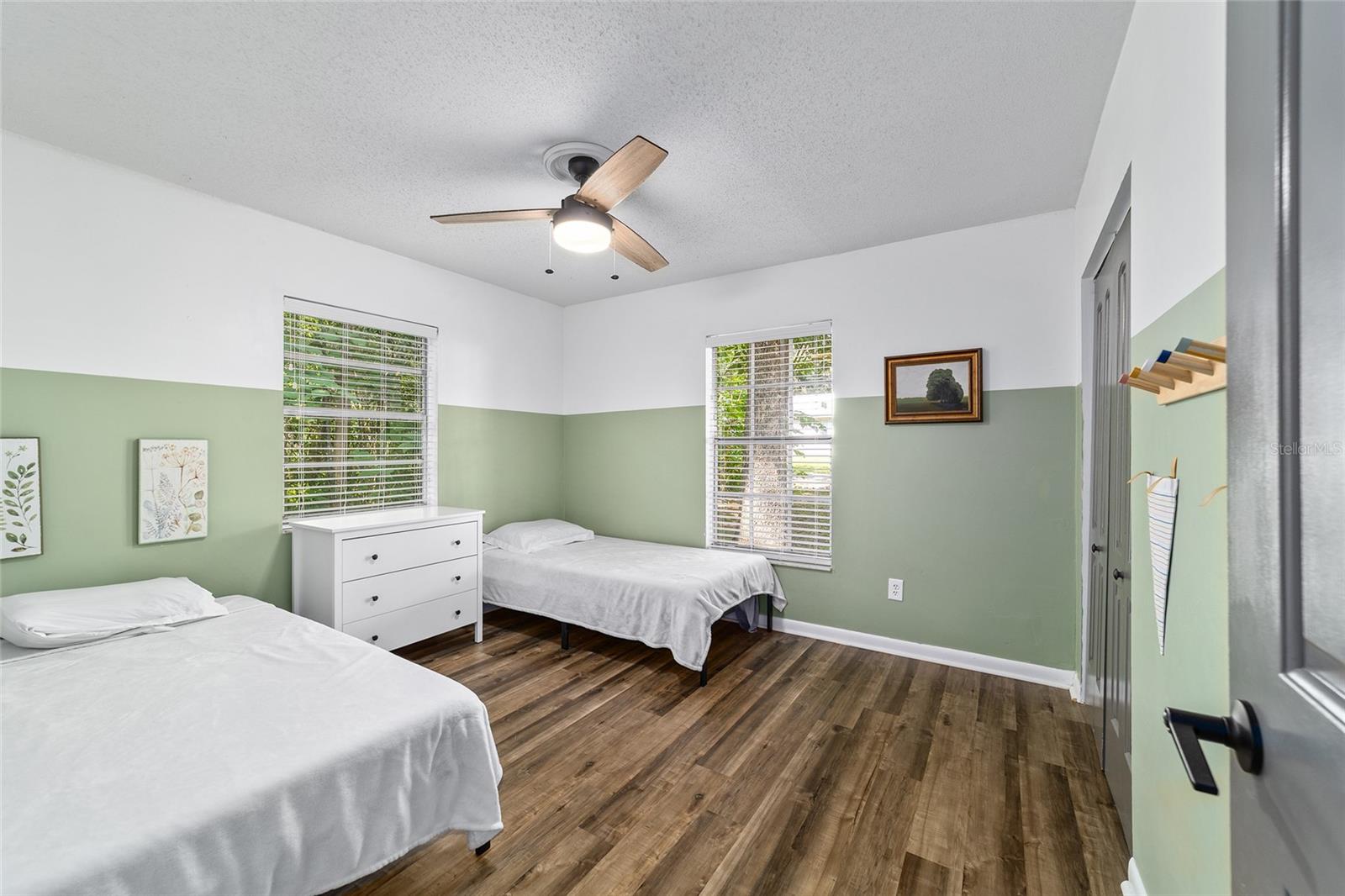 Image 27 of 39 For 4601 18th Avenue