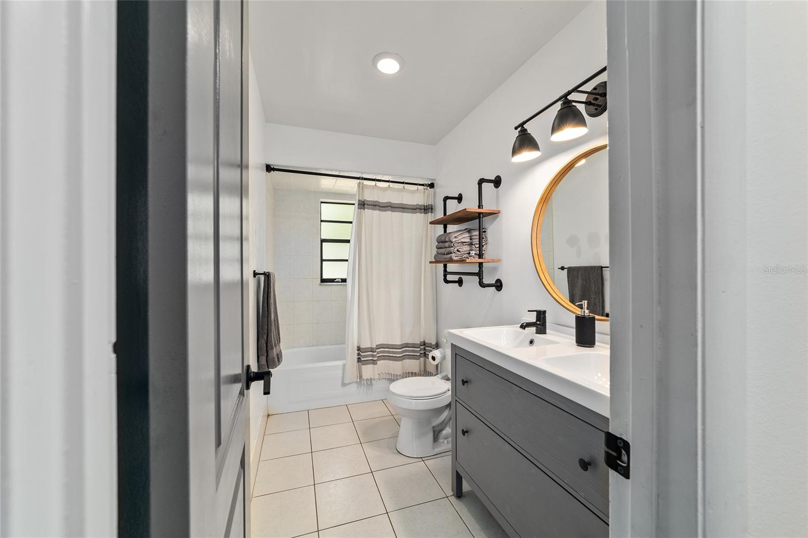 Image 29 of 39 For 4601 18th Avenue