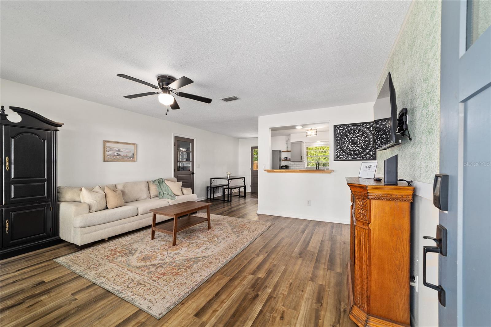 Image 3 of 39 For 4601 18th Avenue