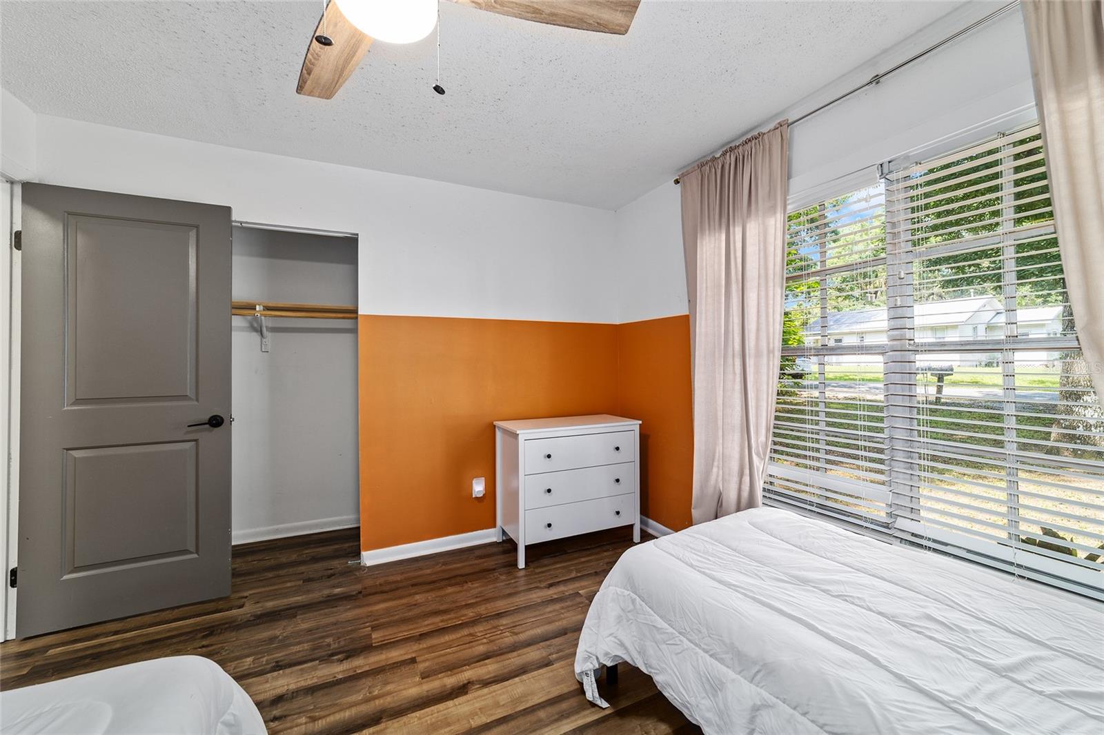 Image 31 of 39 For 4601 18th Avenue