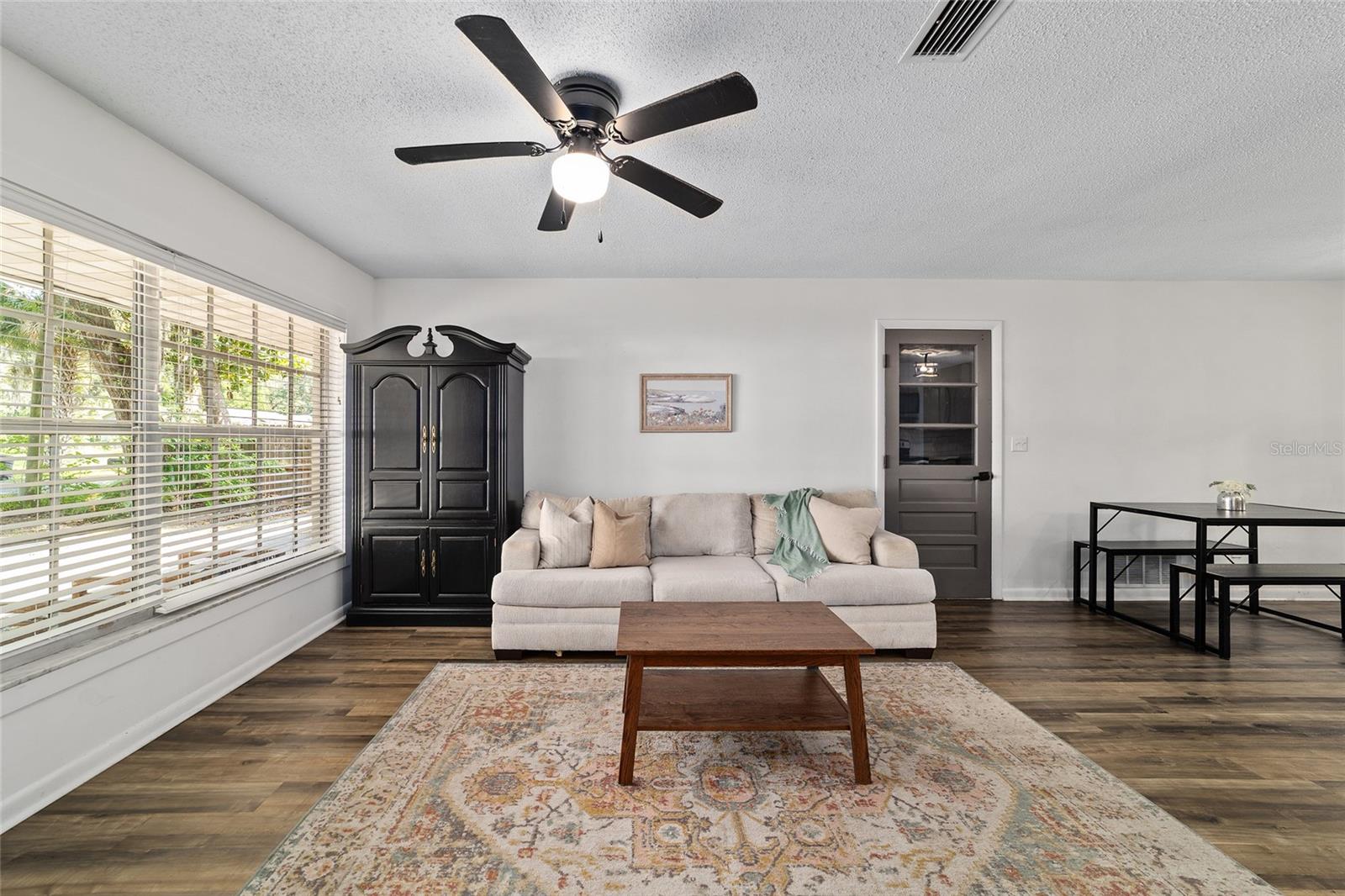 Image 8 of 39 For 4601 18th Avenue