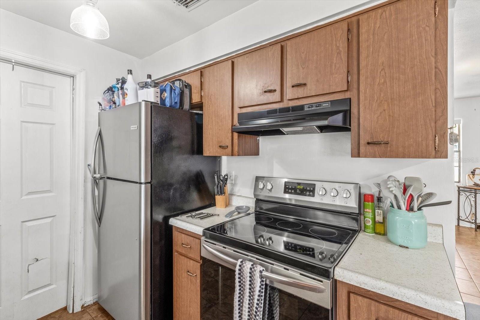 Image 11 of 22 For 19 Jefferson Street