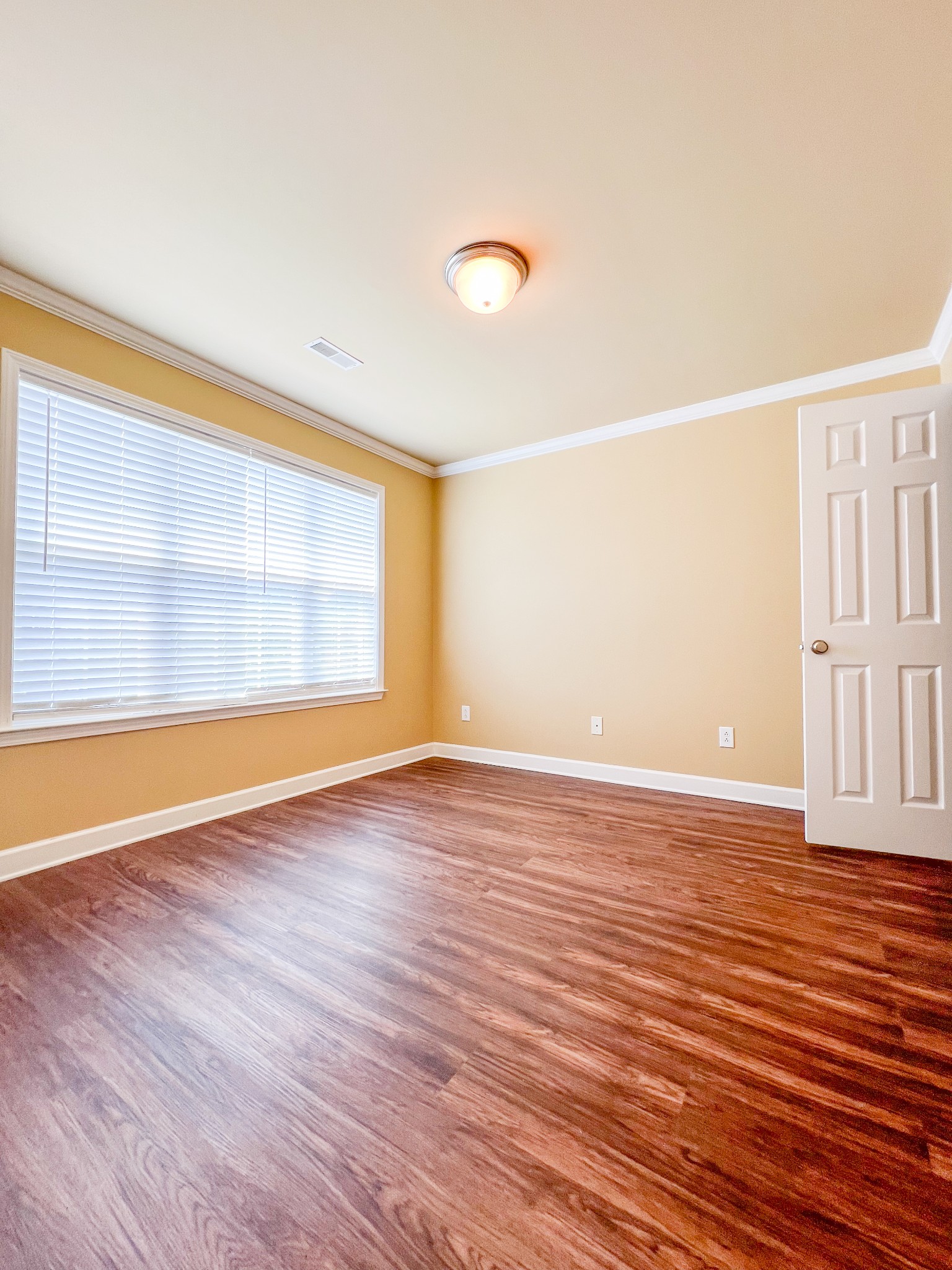 Image 10 of 49 For 6812 Gideon Circle