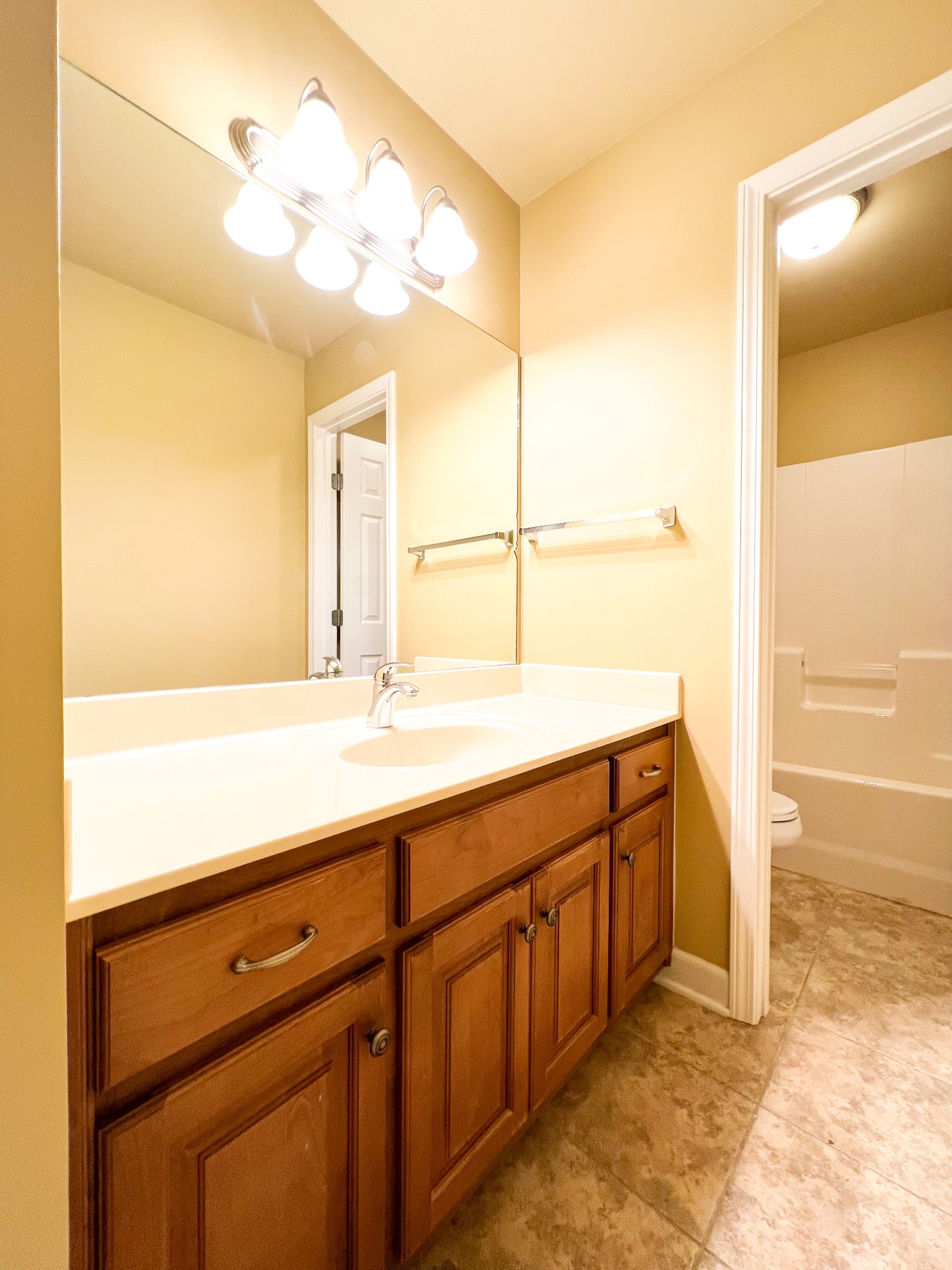 Image 9 of 49 For 6812 Gideon Circle