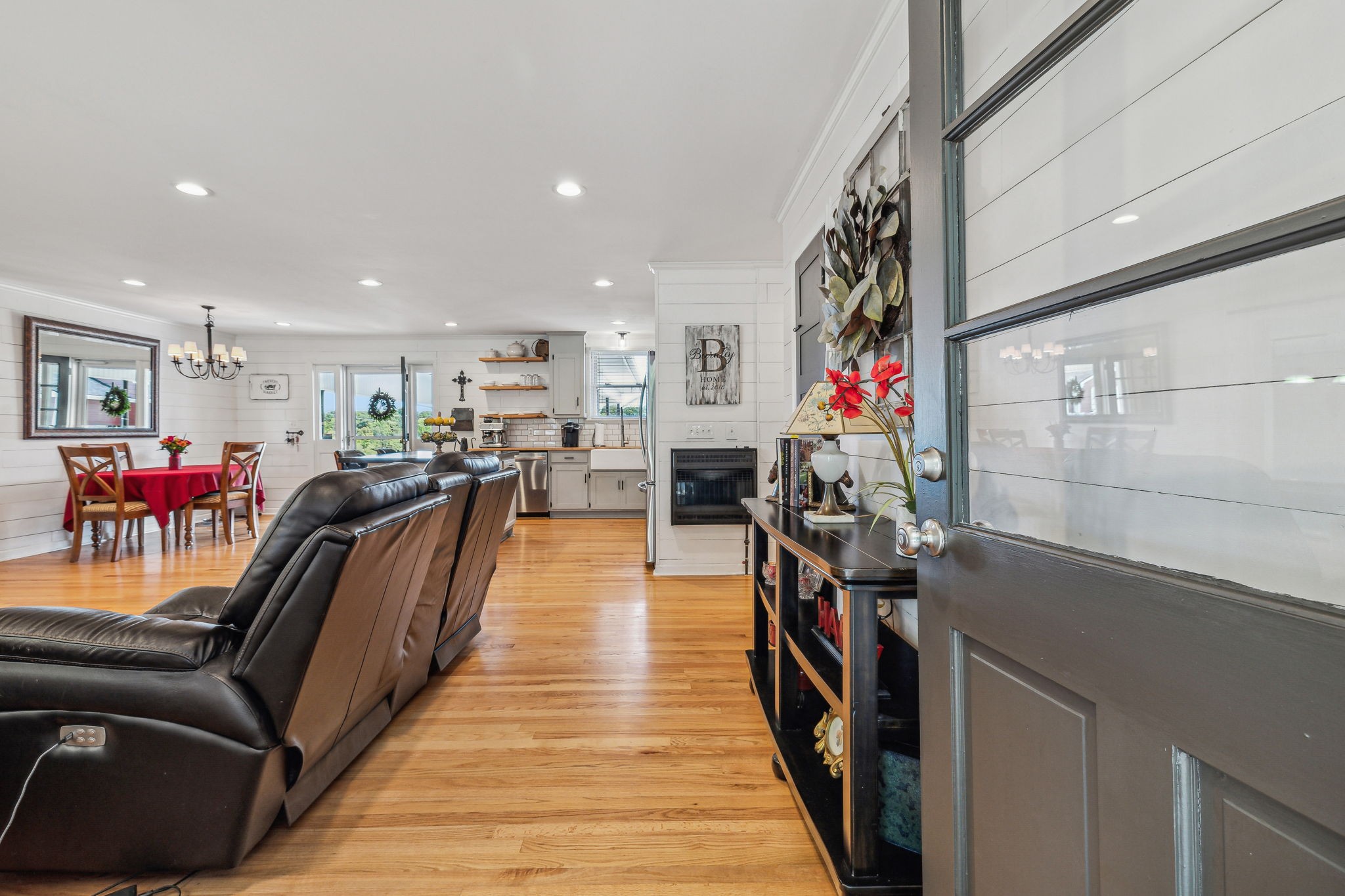 Image 9 of 68 For 5598 78th Court