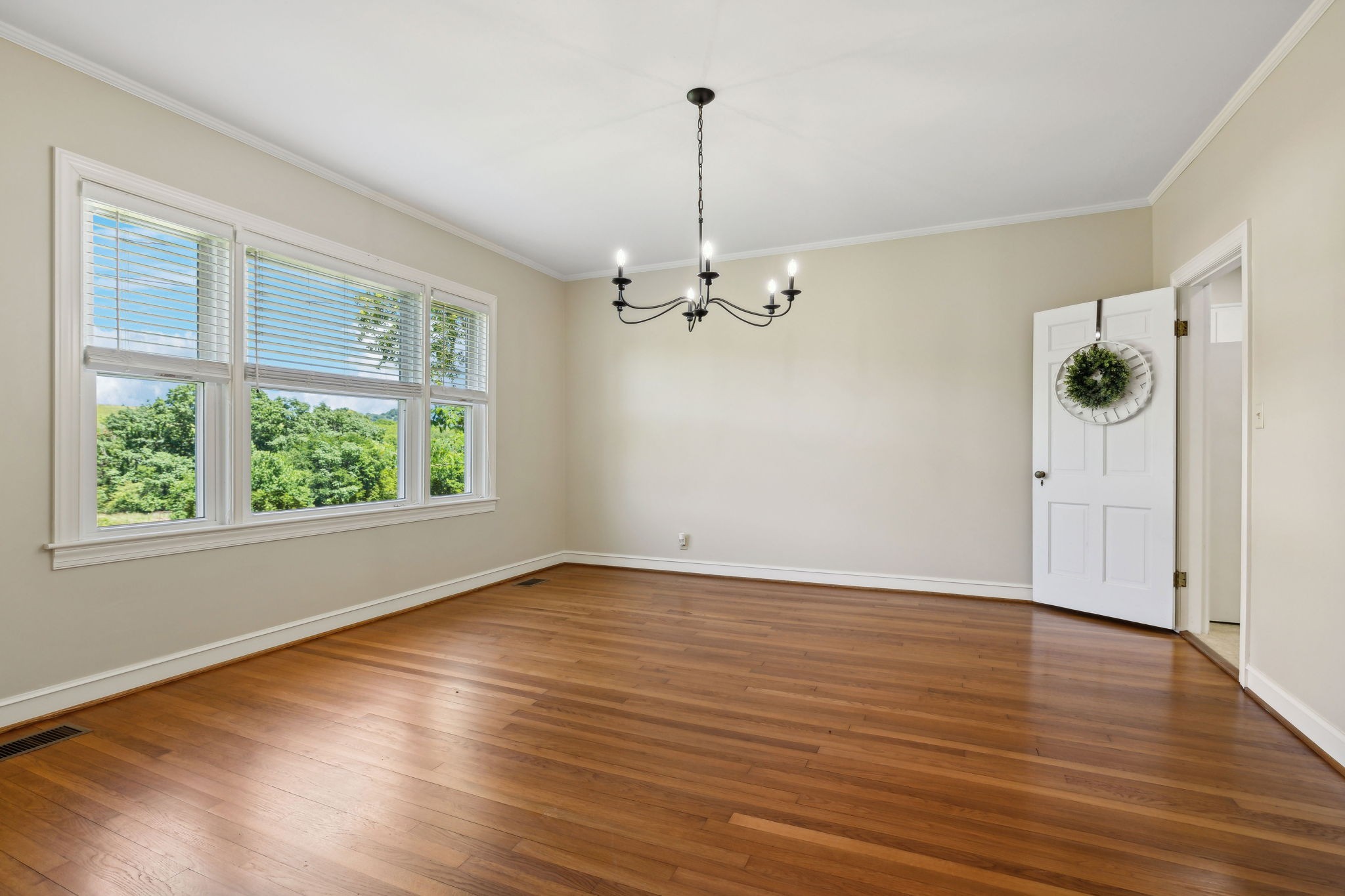 Image 26 of 48 For 10269 63rd Avenue