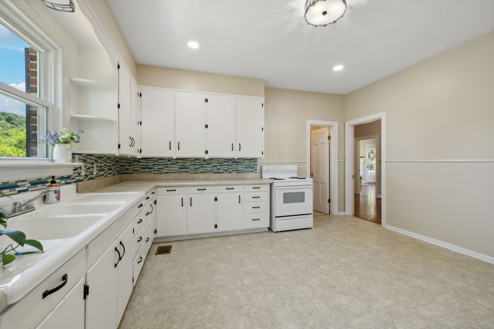 Image 32 of 48 For 10269 63rd Avenue