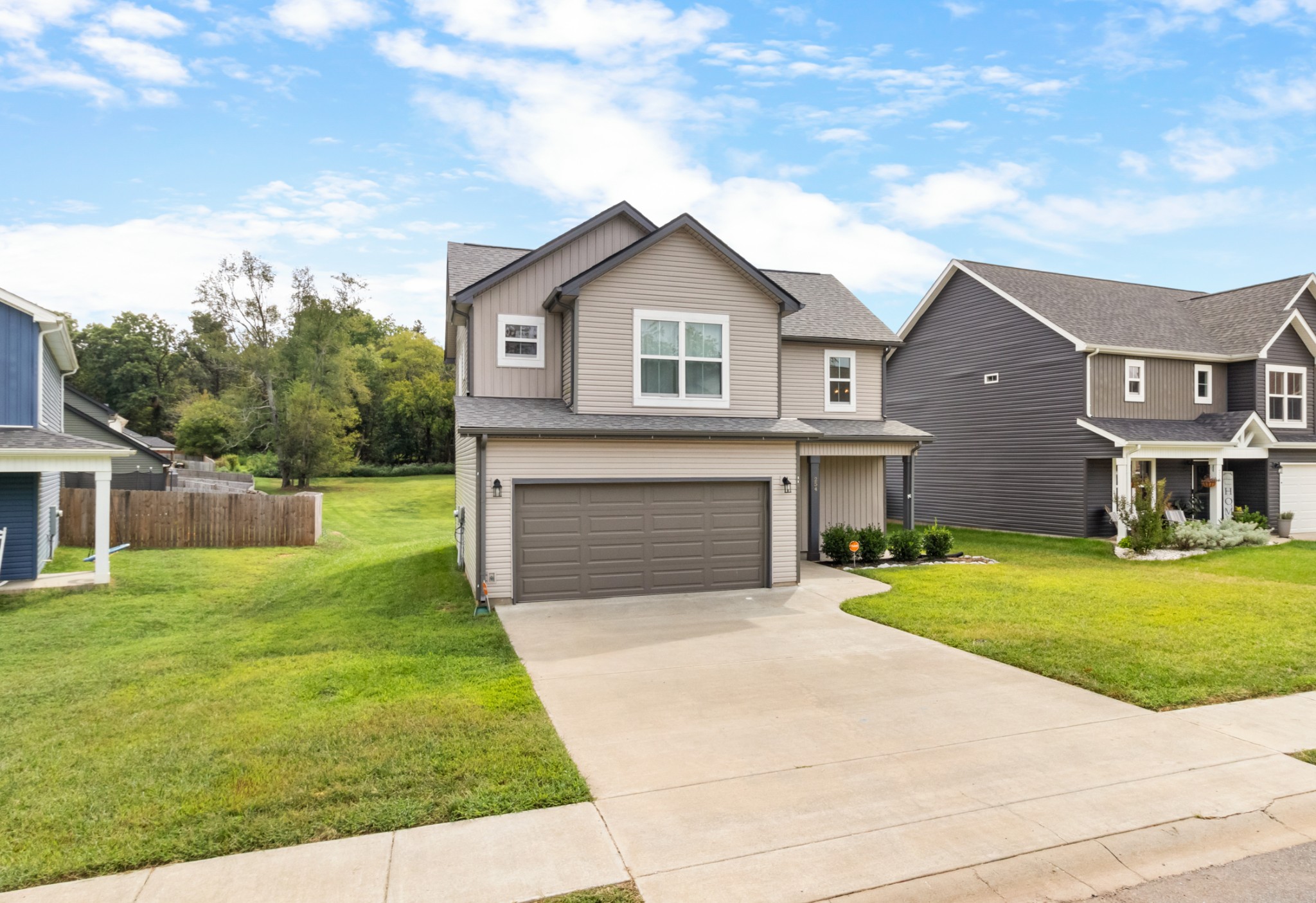 Image 2 of 6 For 11144 55th Avenue Road