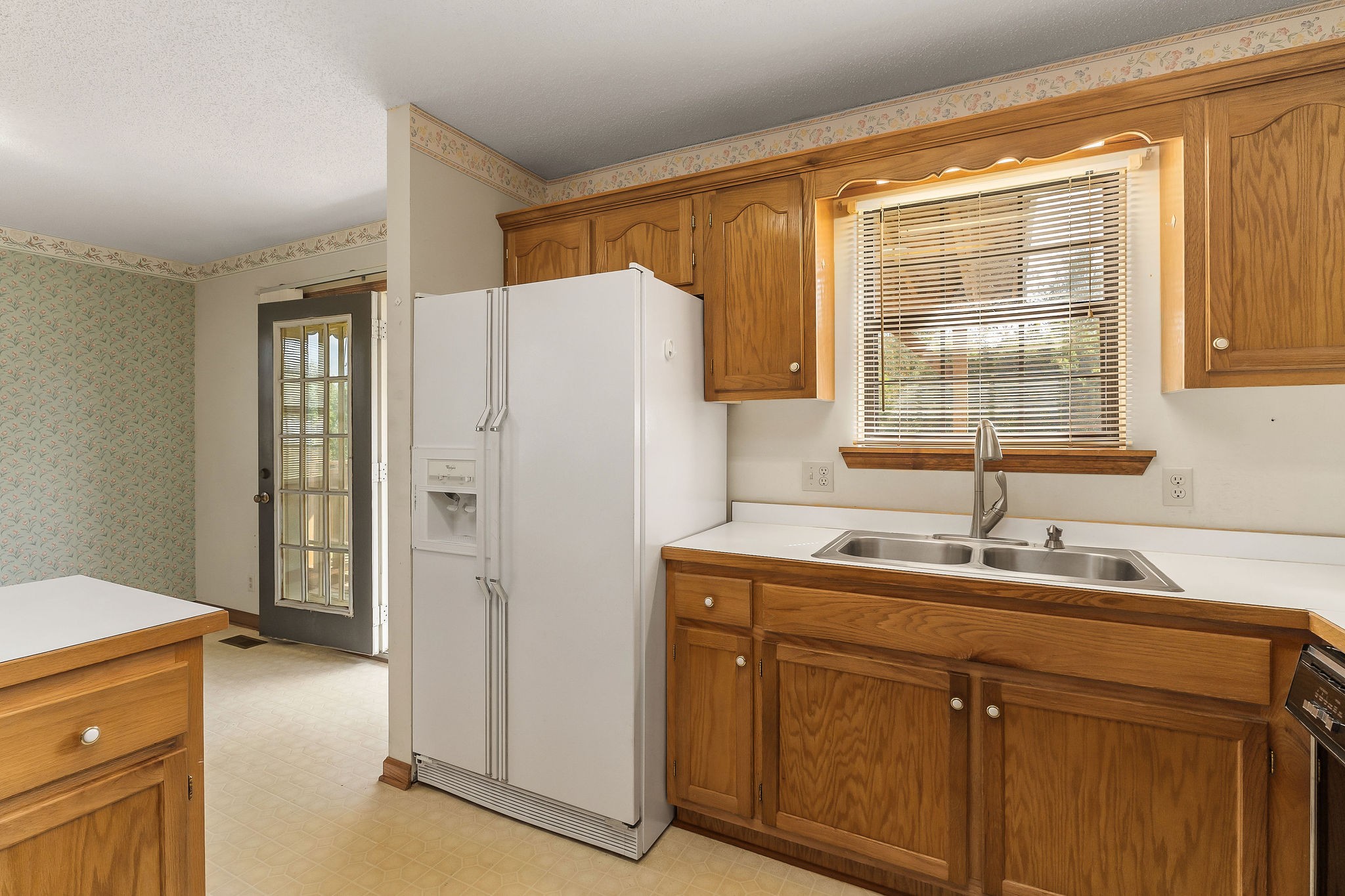 Image 12 of 40 For 8885 90th Lane