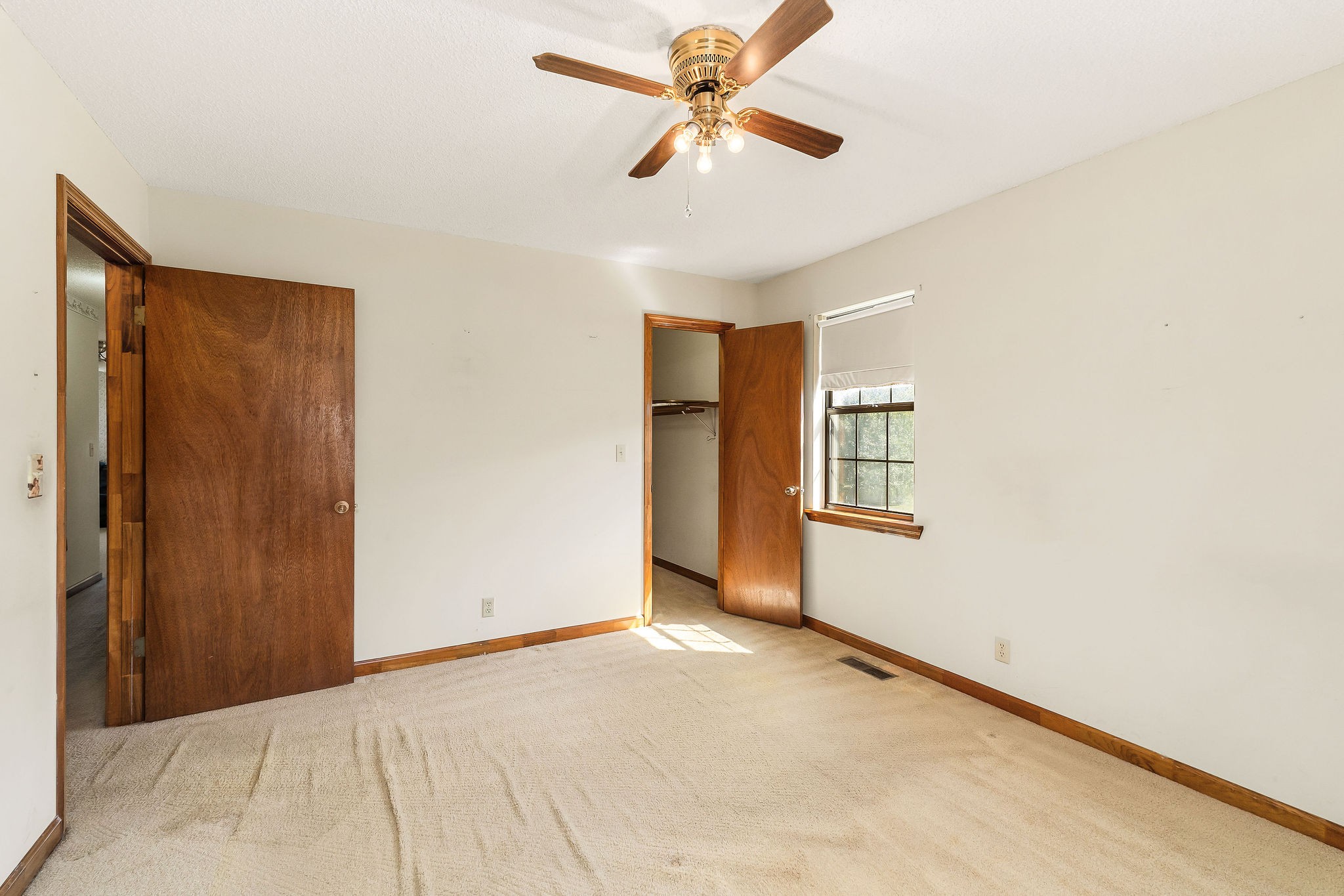 Image 20 of 40 For 8885 90th Lane