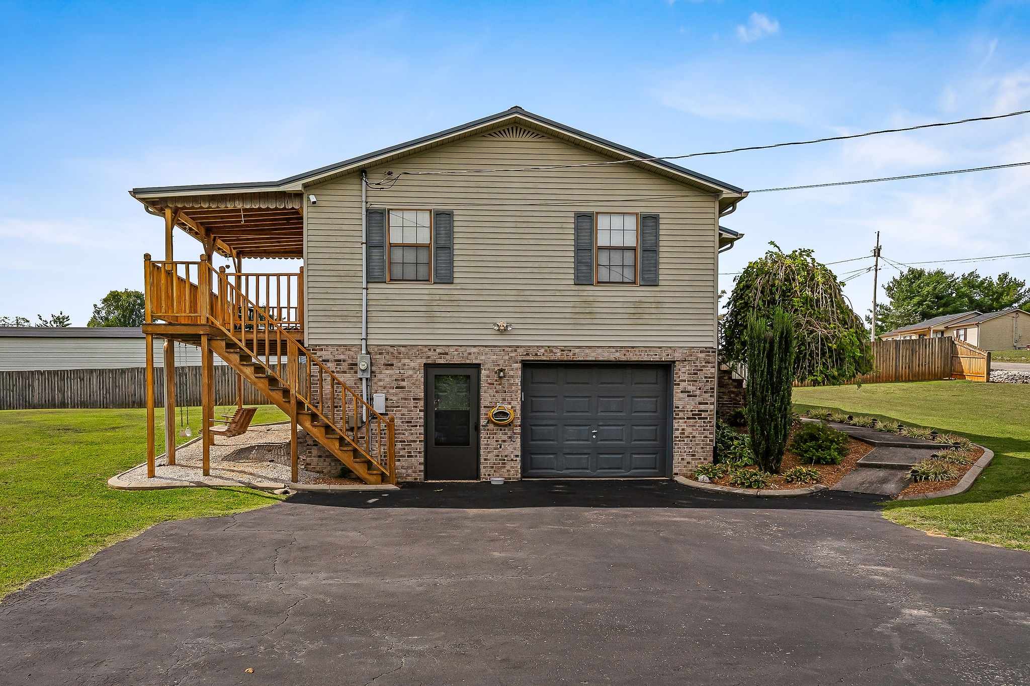 Image 31 of 40 For 8885 90th Lane