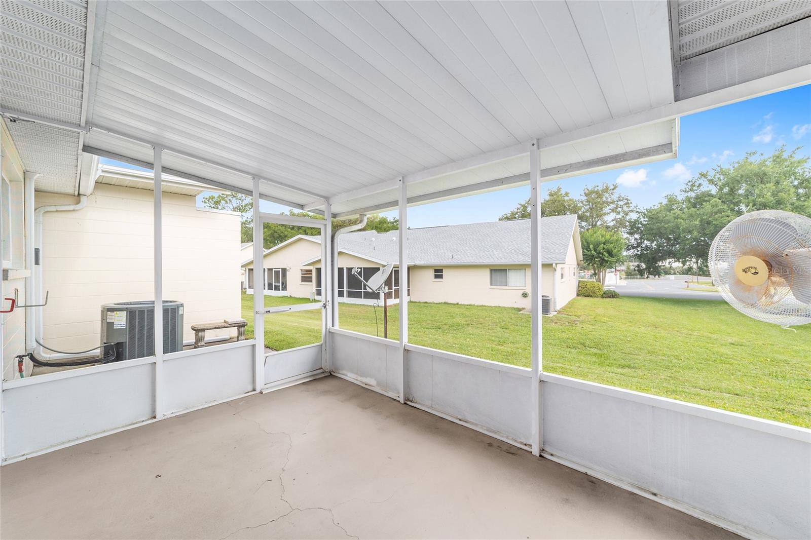 Image 32 of 40 For 8885 90th Lane