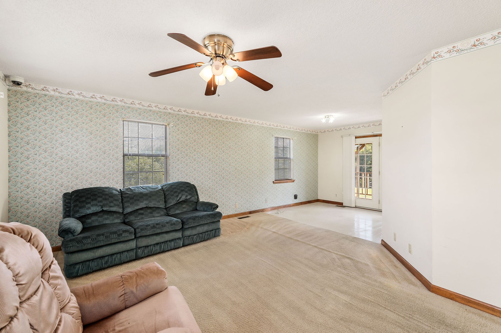Image 6 of 40 For 8885 90th Lane