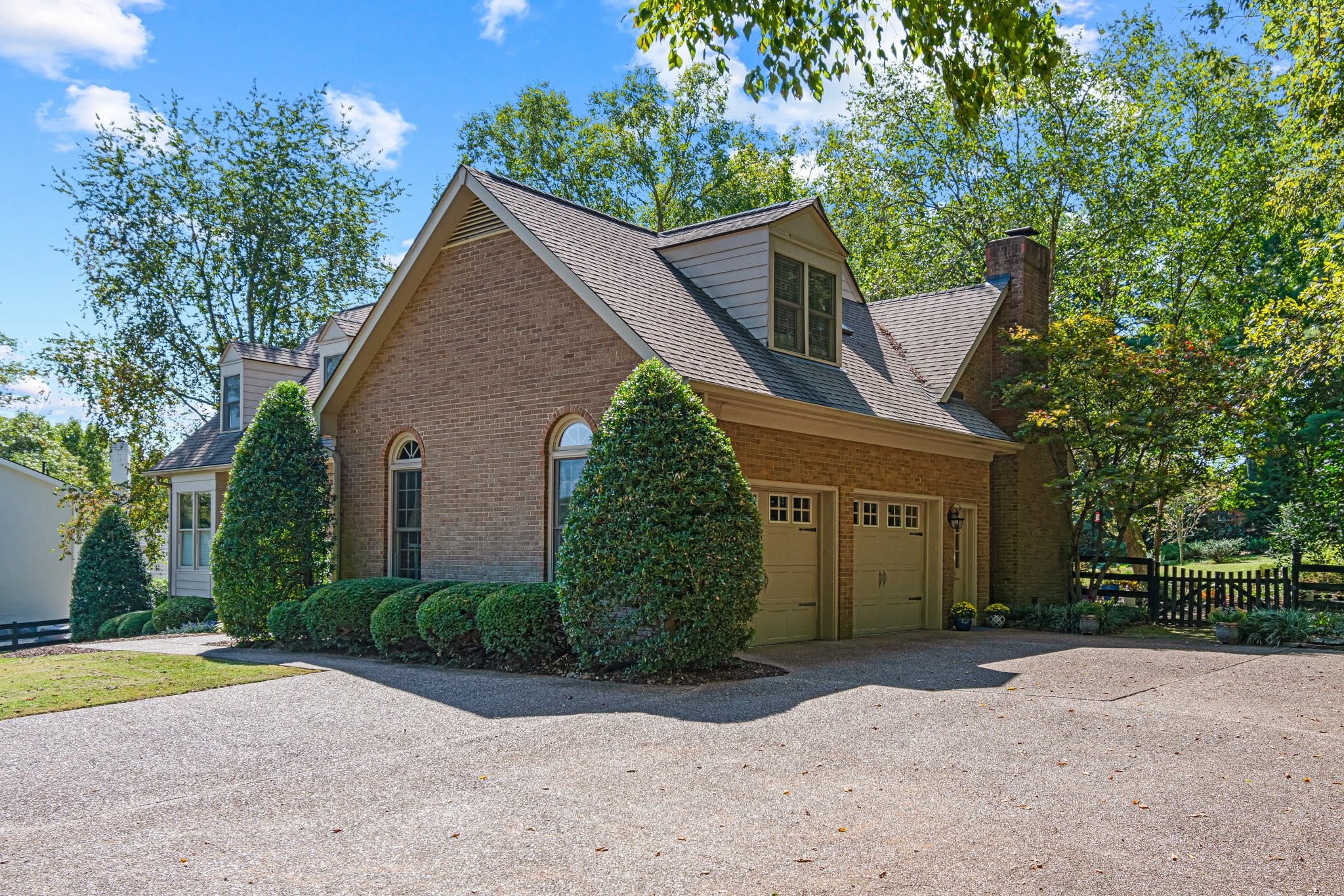 Image 3 of 4 For 1601 25th Avenue 403
