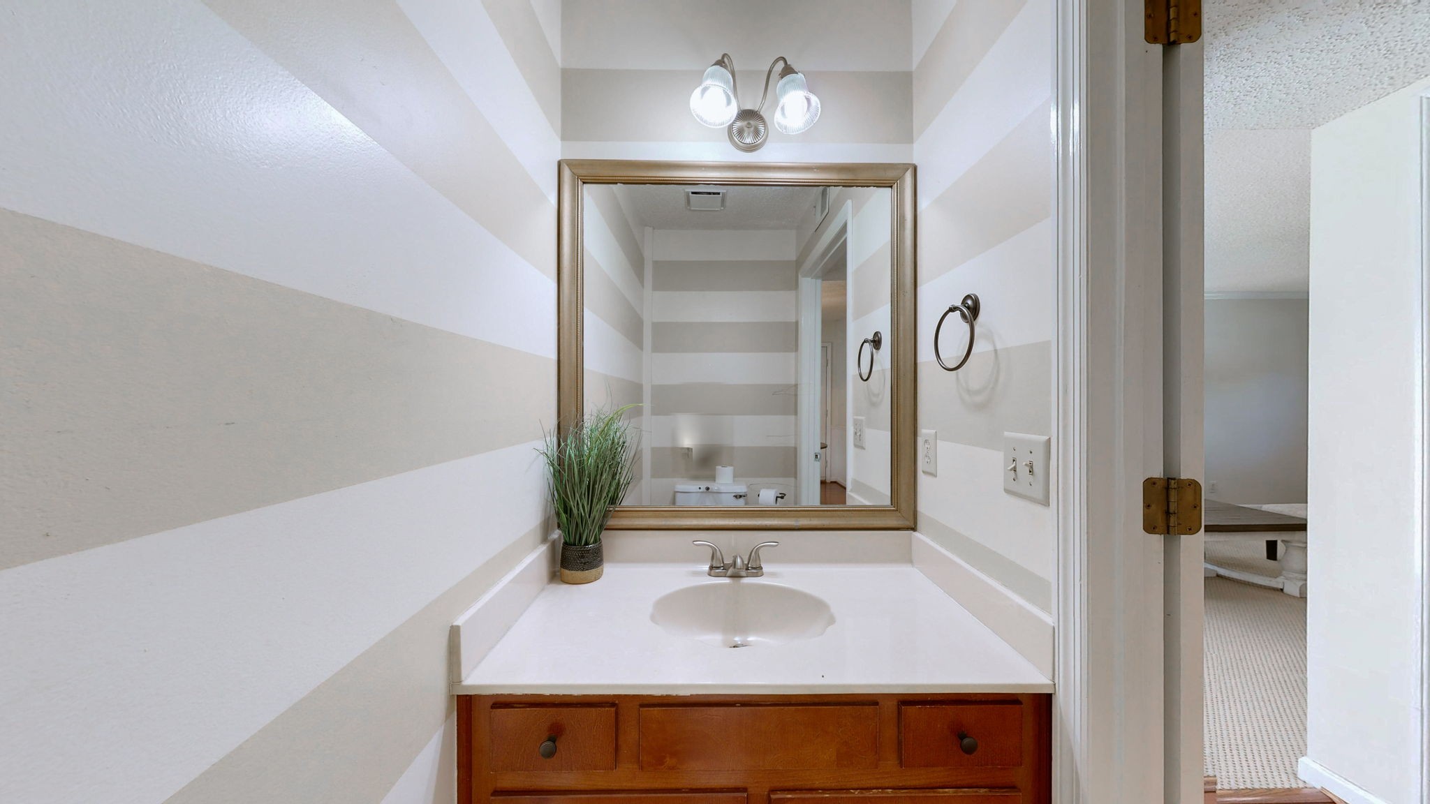 Image 14 of 84 For 3823 49th Street