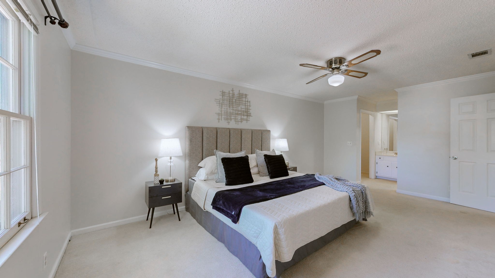 Image 15 of 84 For 3823 49th Street