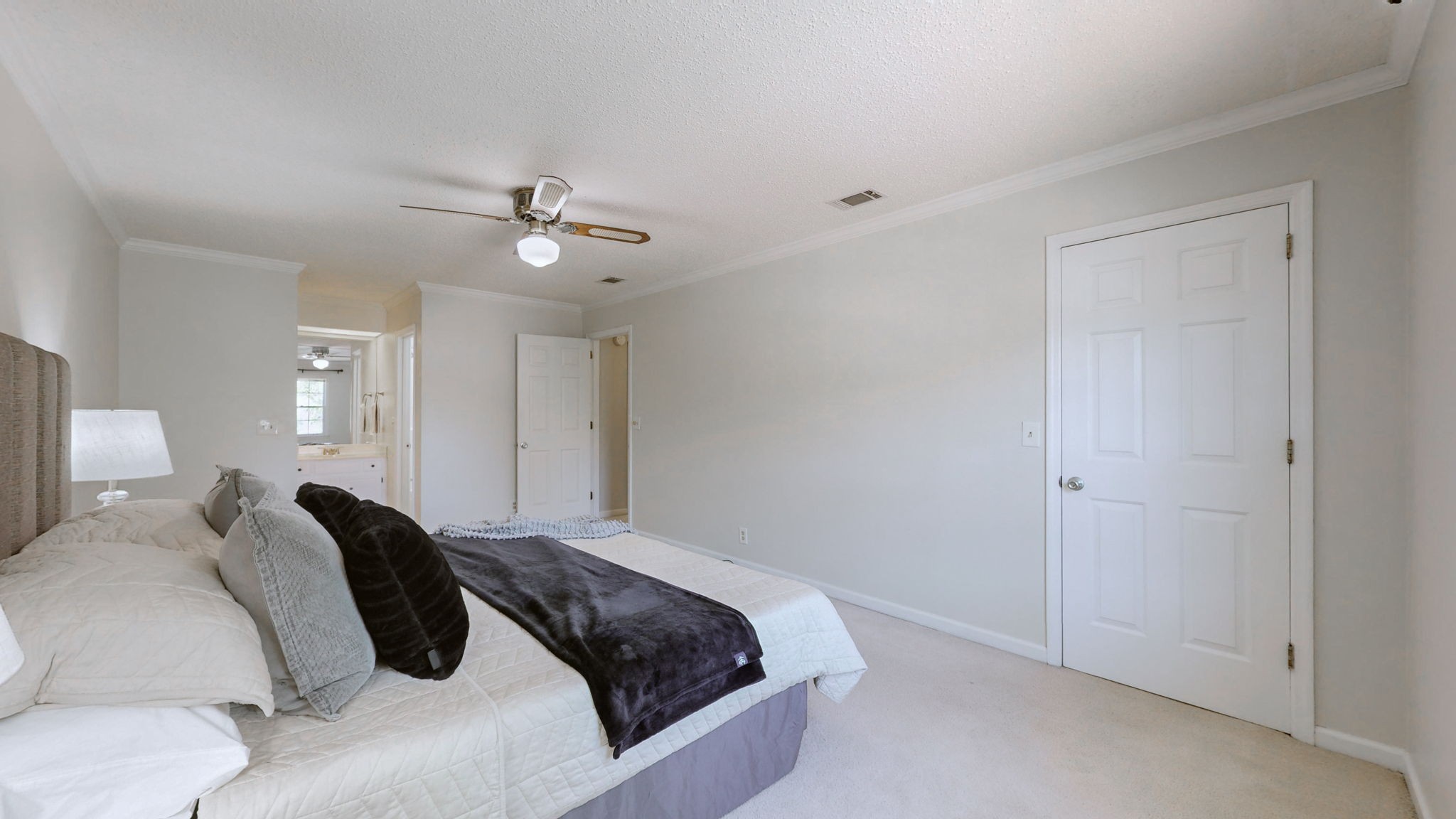 Image 16 of 84 For 3823 49th Street