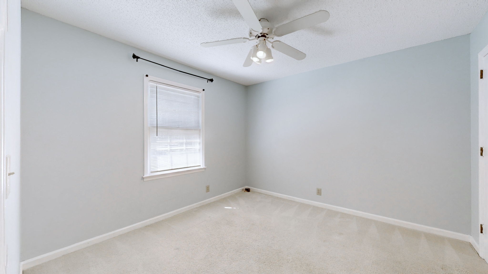 Image 21 of 84 For 3823 49th Street