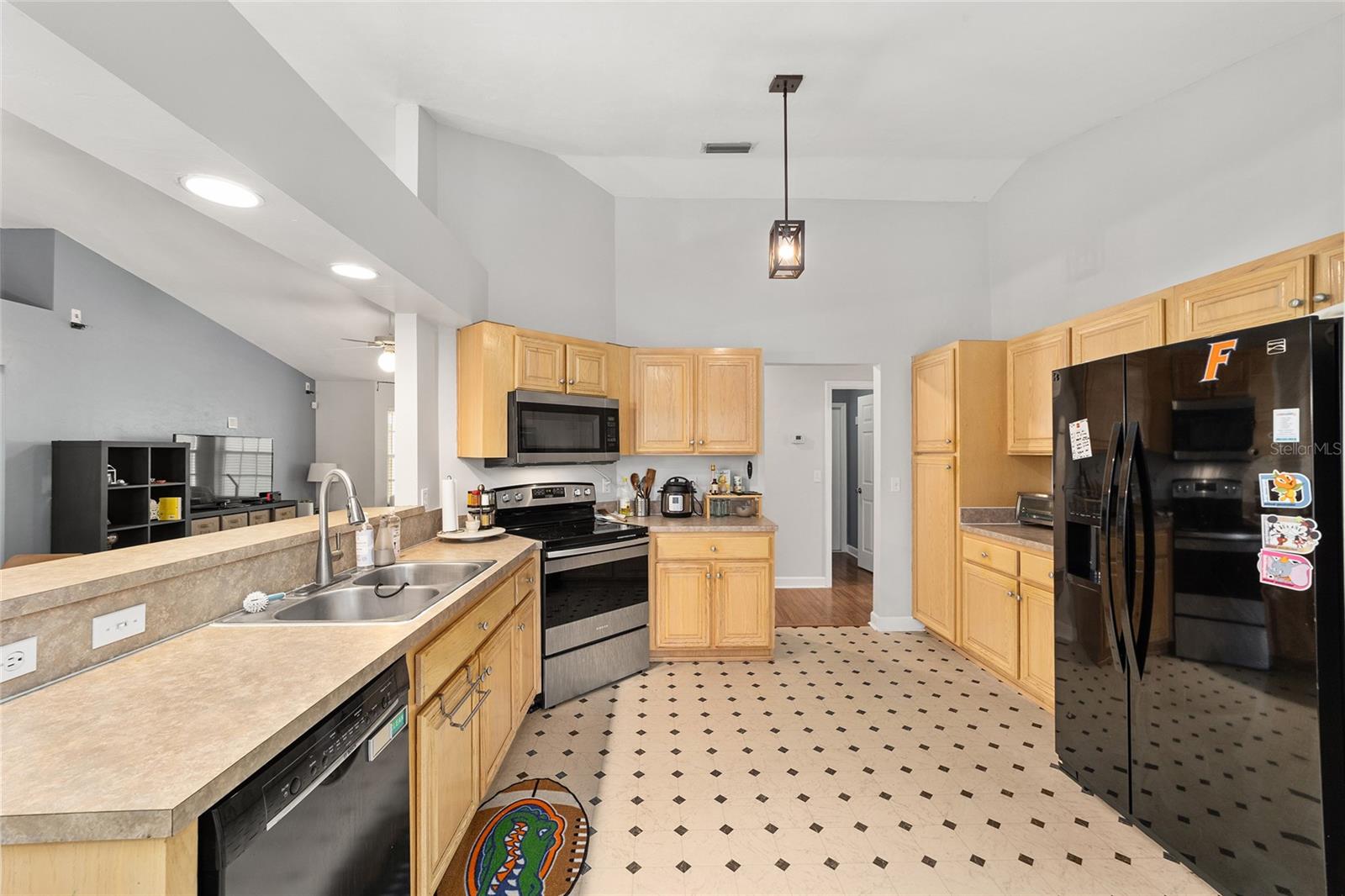 Image 15 of 37 For 4308 35th Terrace