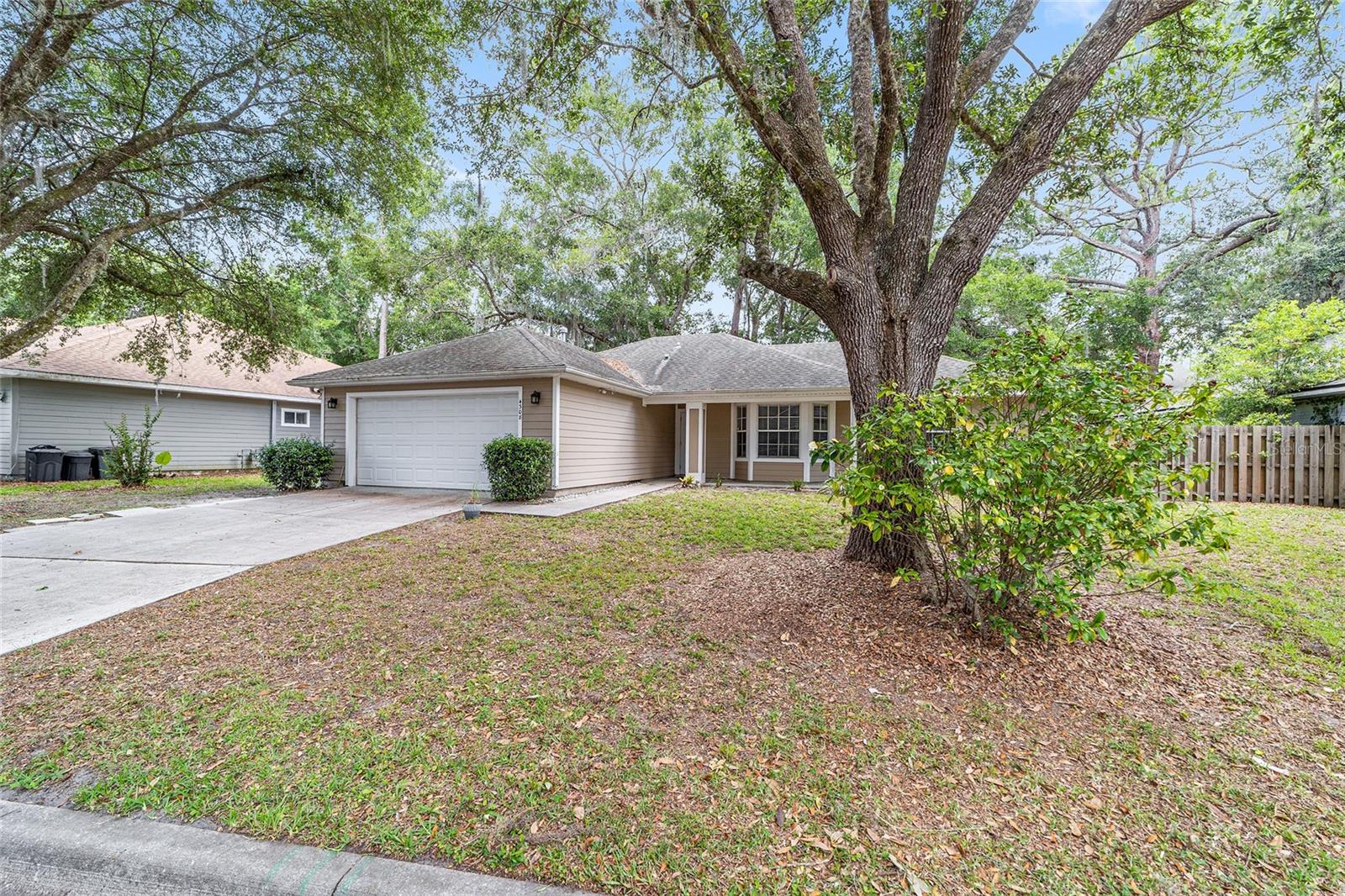 Image 4 of 37 For 4308 35th Terrace