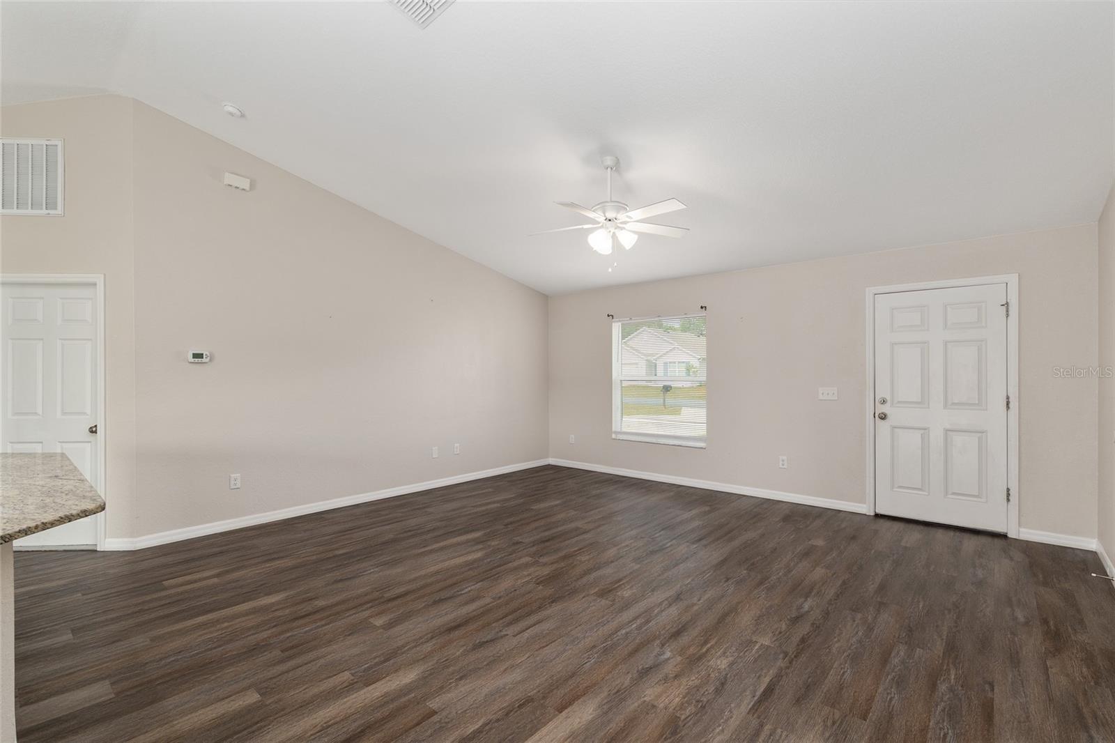Image 4 of 37 For 6561 129th Loop