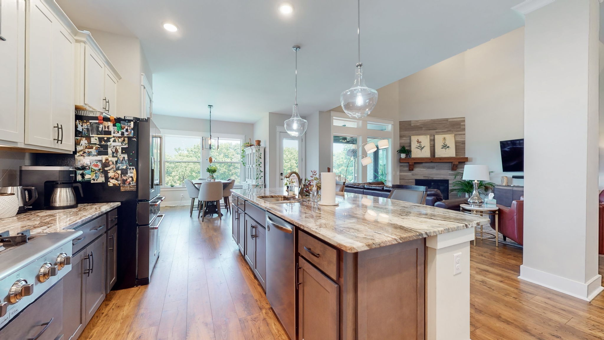 Image 13 of 30 For 6070 39th Avenue