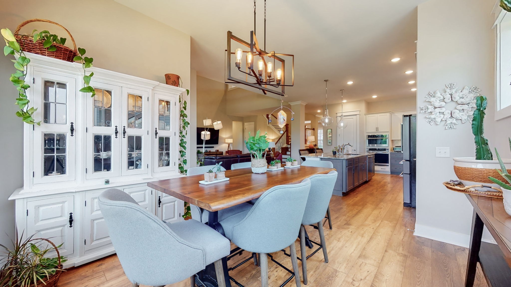Image 15 of 30 For 6070 39th Avenue