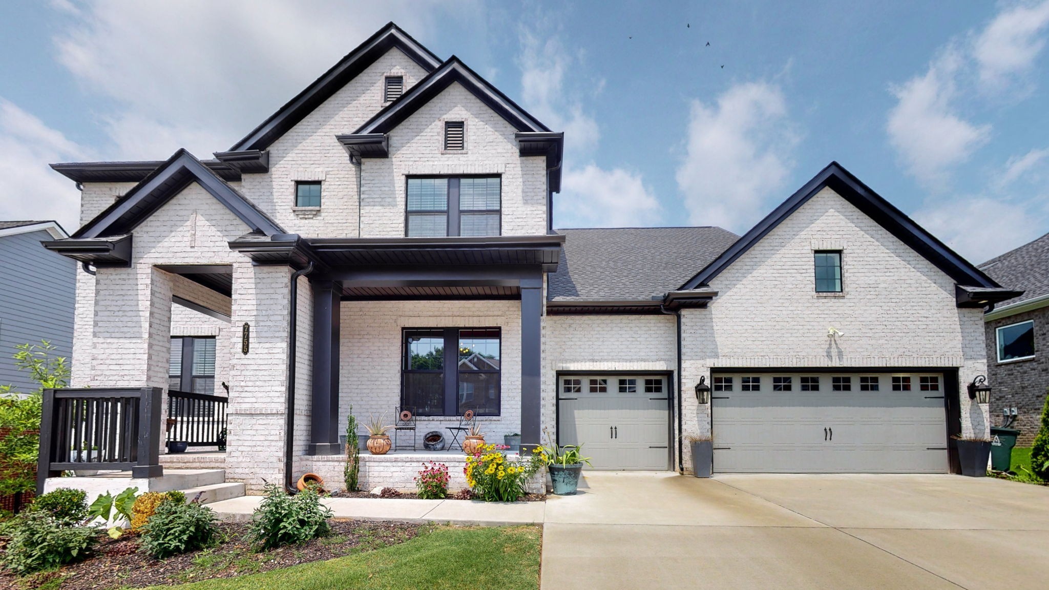 Image 4 of 30 For 6070 39th Avenue