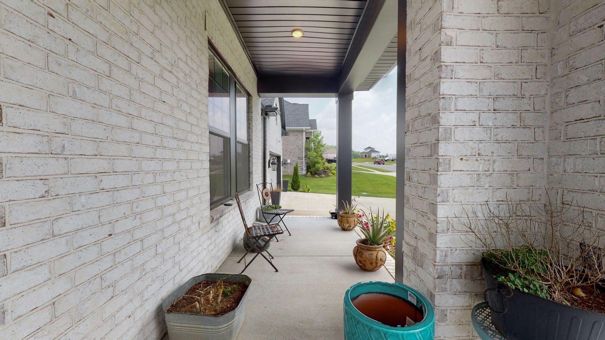 Image 6 of 30 For 6070 39th Avenue