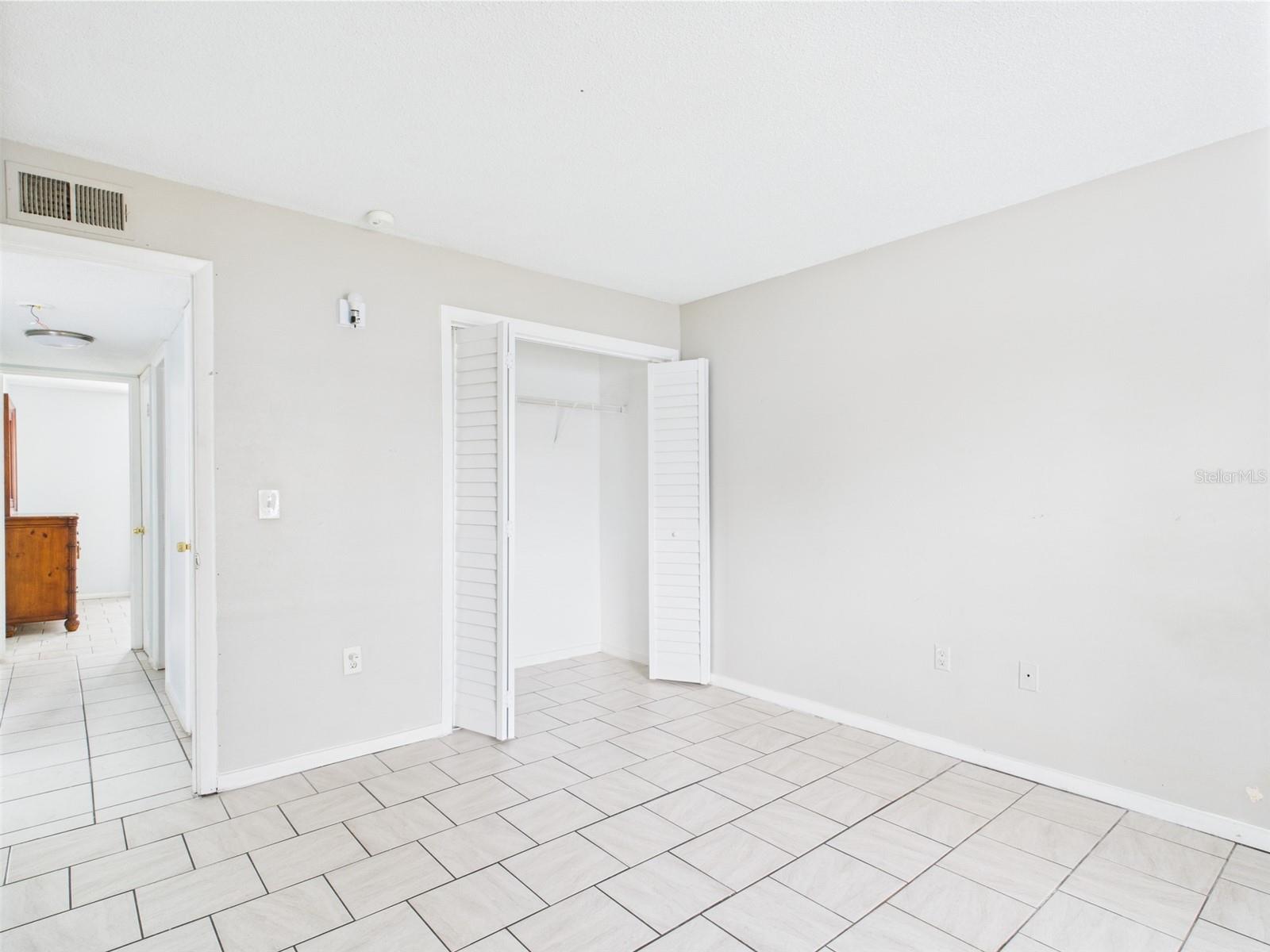 Image 12 of 17 For 1801 Caralee Boulevard 2