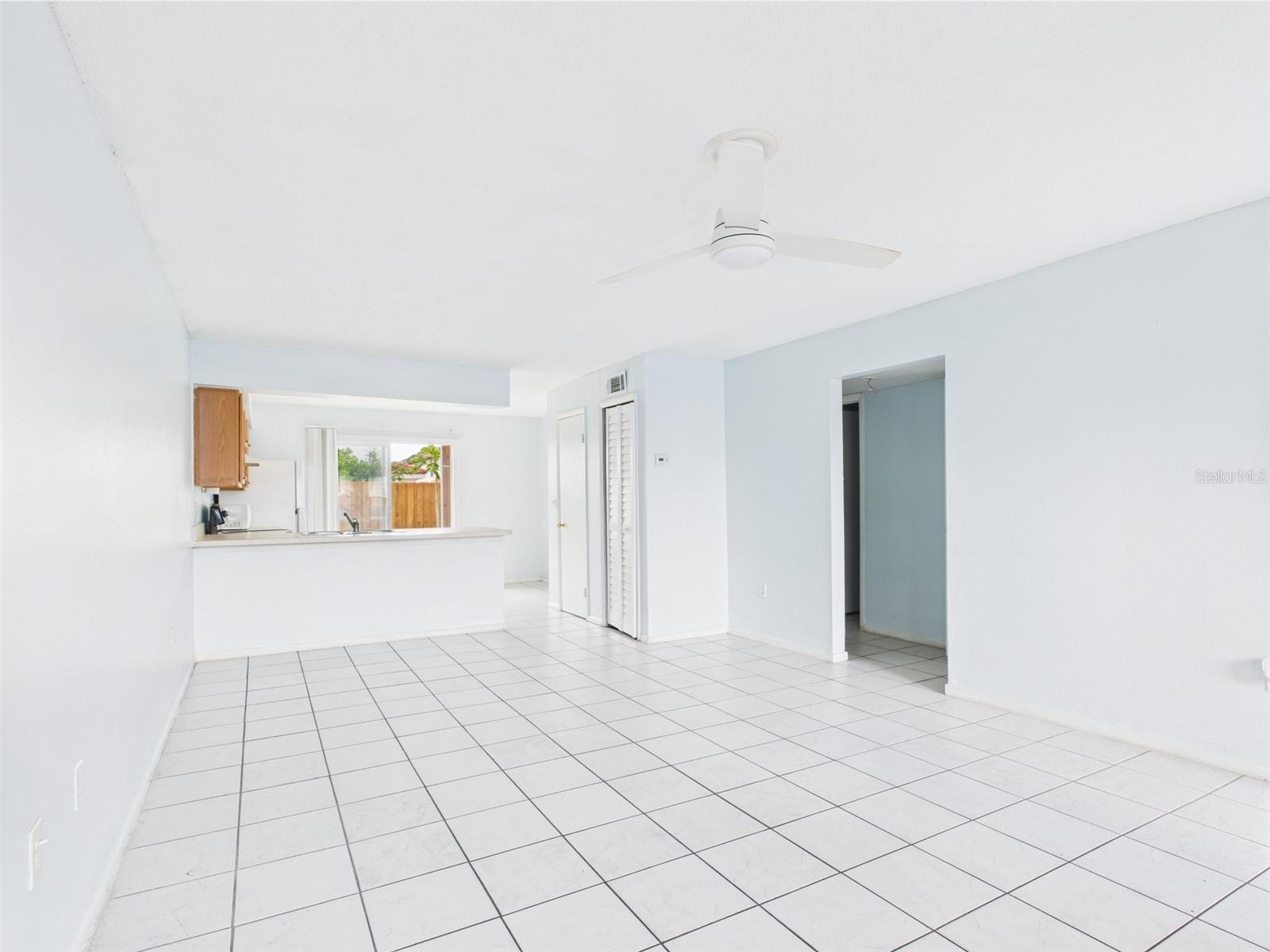 Image 7 of 17 For 1801 Caralee Boulevard 2