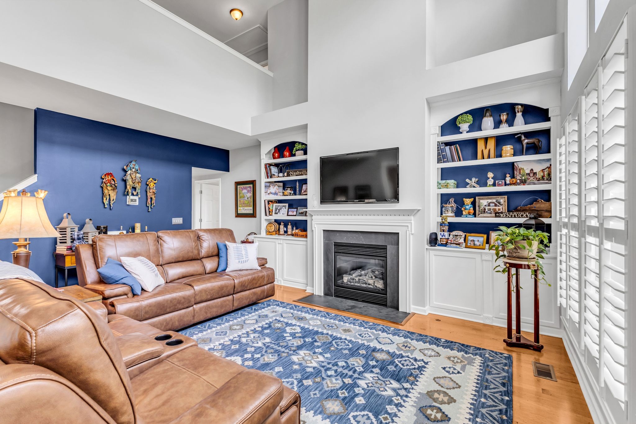 Image 10 of 14 For 7846 Midway Drive Terrace X102